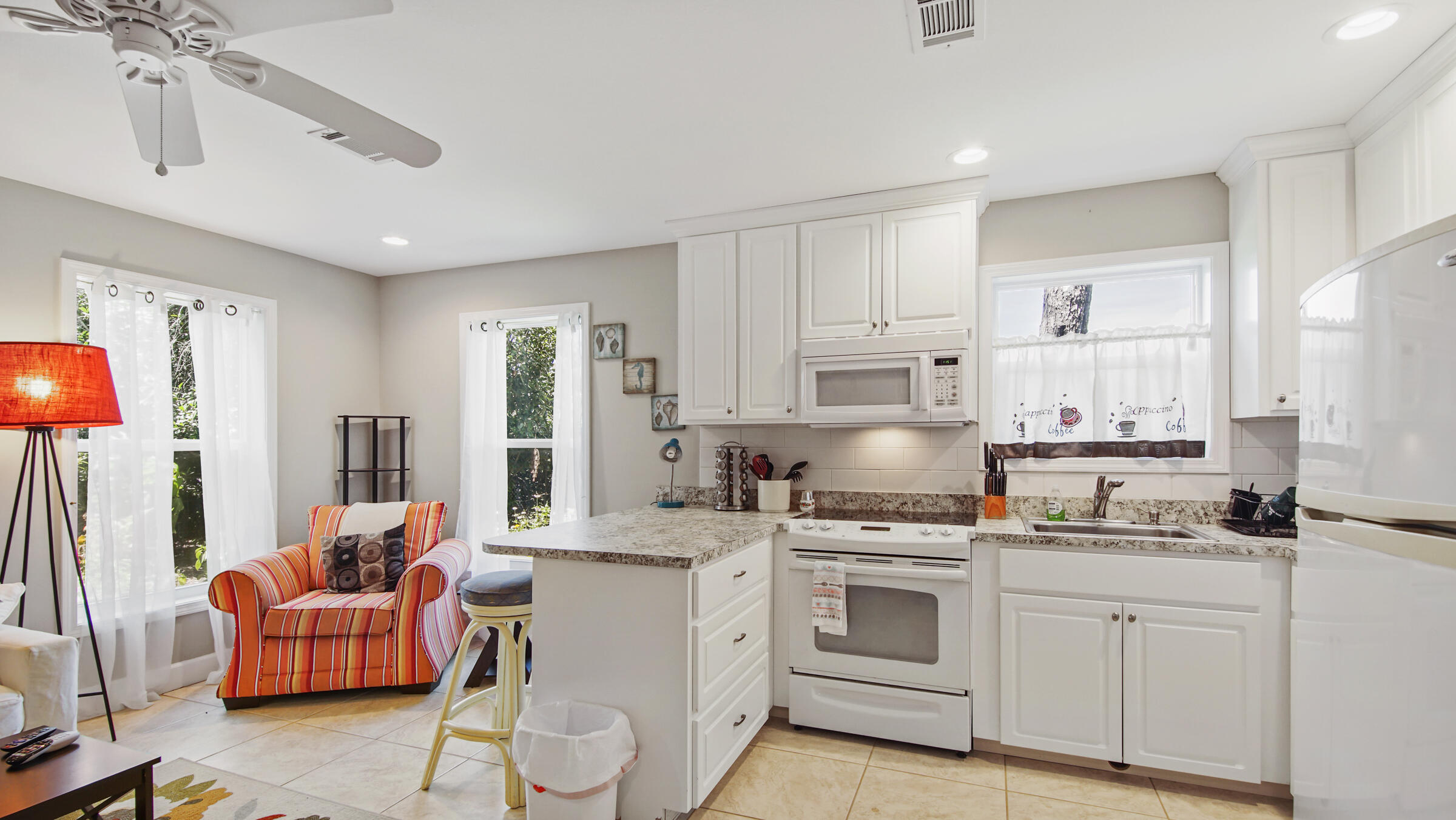 EASTERN LAKE S/D - Residential