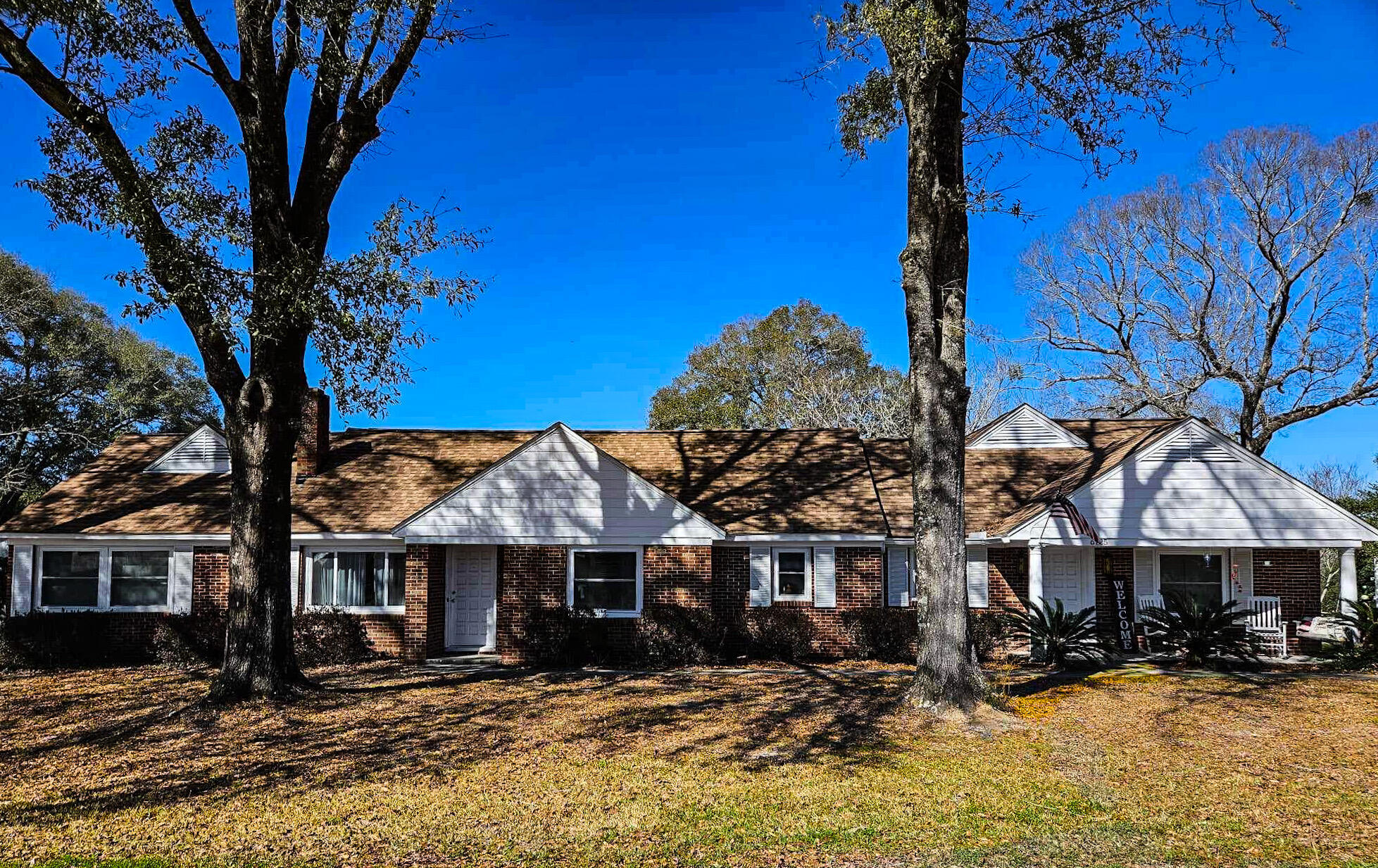 Welcome to your dream country retreat just 15 minutes from town! This stunning ranch-style home boasts 3 bedrooms, 3 bathrooms, two spacious living rooms, a huge bonus room, and a private swimming pool perfect for entertainment! Enjoy peace of mind with a brand-new roof featuring a lifetime warranty and a new commercial hot water heater ensuring comfort and efficiency. Discover newly renovated flooring and paint throughout, creating a fresh and inviting atmosphere. The expansive kitchen offers abundant cabinet space and is equipped with two convection ovens, ideal for culinary enthusiasts. Outside, do not miss the brand new 40X60 workshop, equipped with electric and fully enclosed, the bay door is large enough to allow vehicles of any size-from Pintos to Peterbilts! Click more!