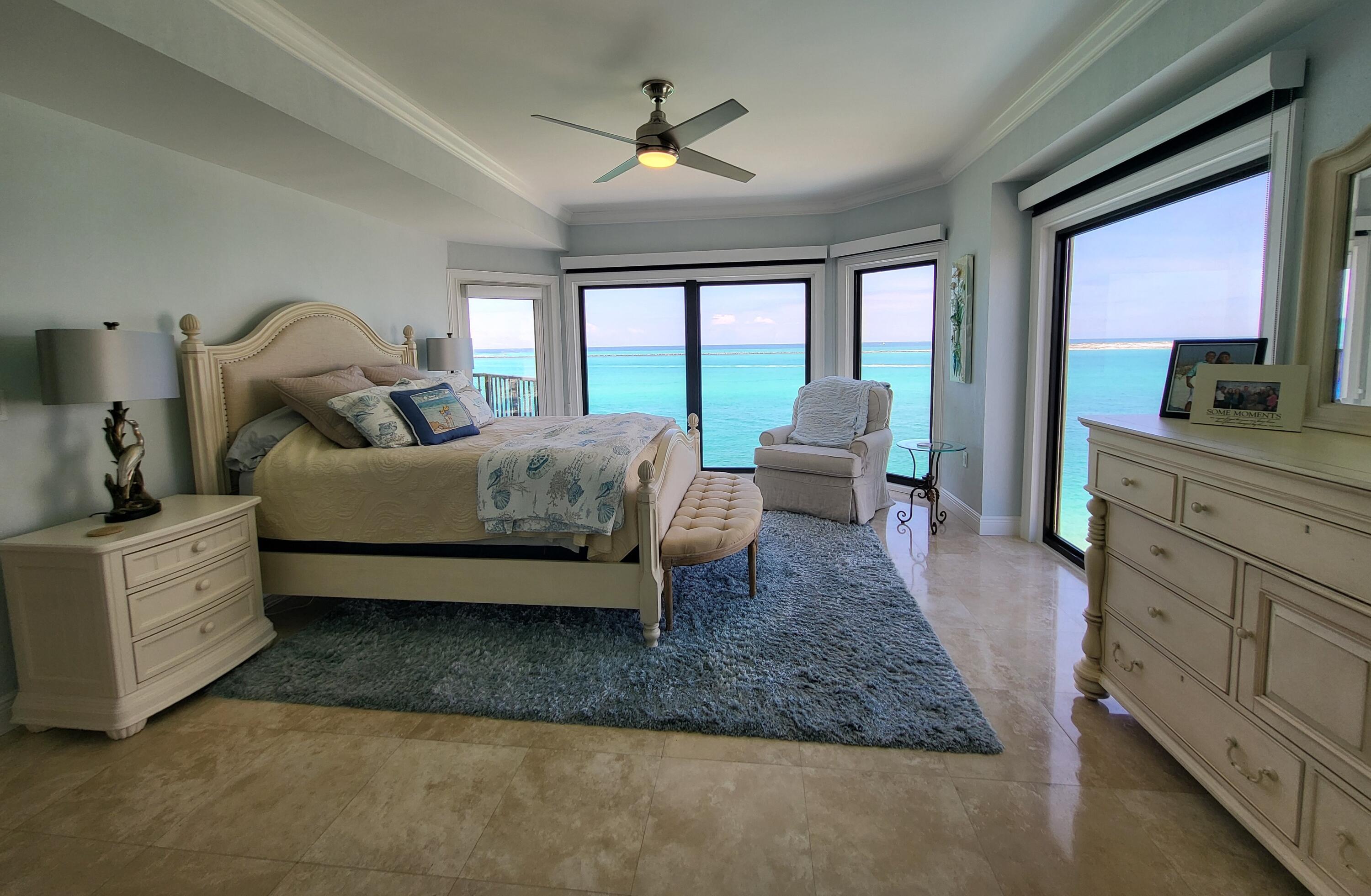 WATERVIEW TOWERS YACHT CLUB - Residential