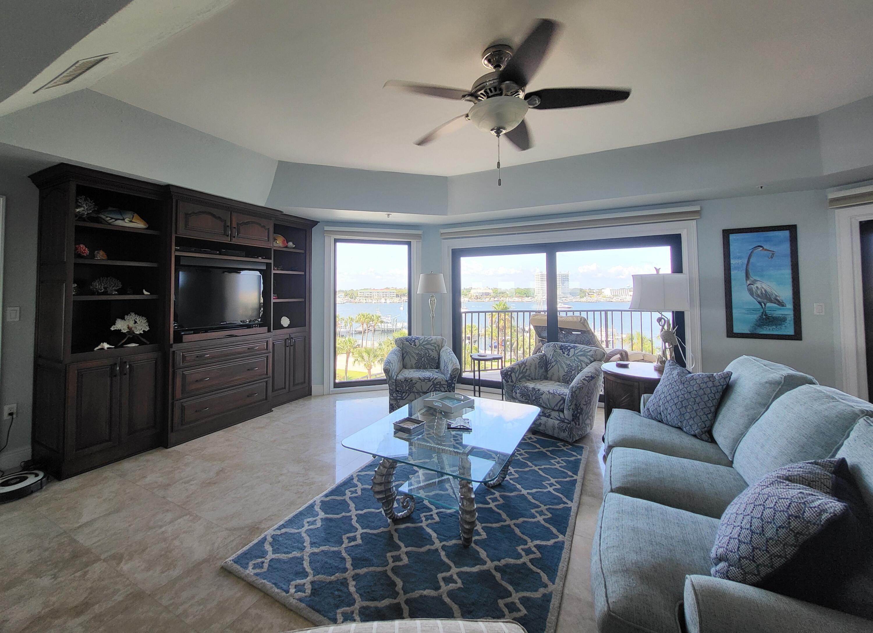 WATERVIEW TOWERS YACHT CLUB - Residential