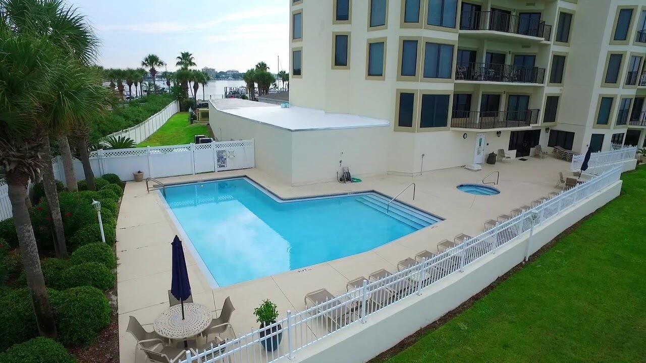 WATERVIEW TOWERS YACHT CLUB - Residential
