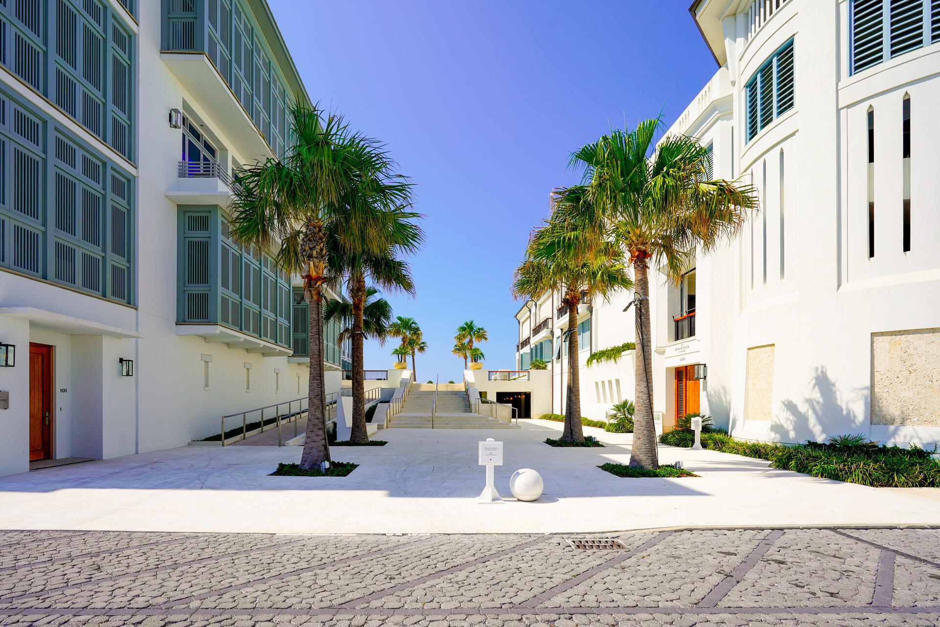 ALYS BEACH - Residential