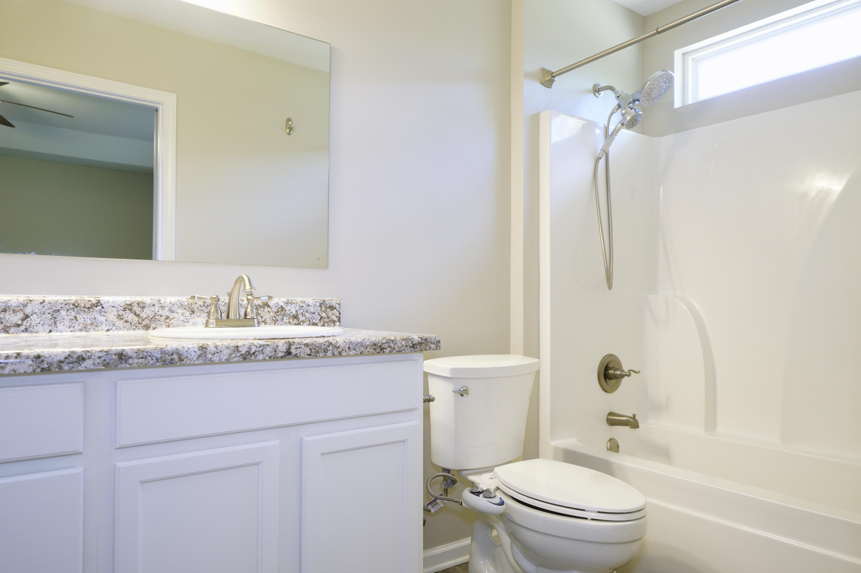 OAKWOOD LAKES ESTATES - Residential