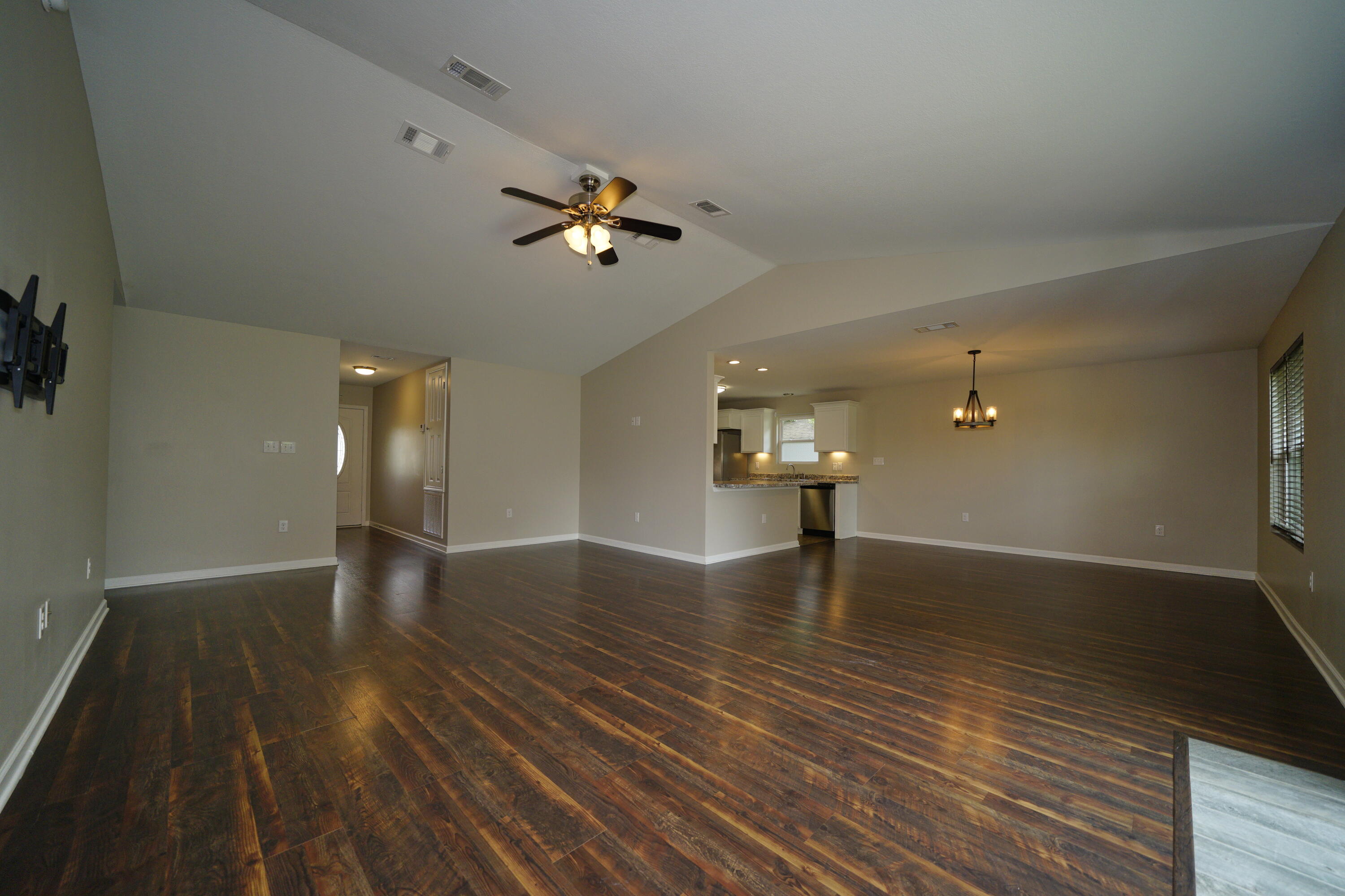 OAKWOOD LAKES ESTATES - Residential