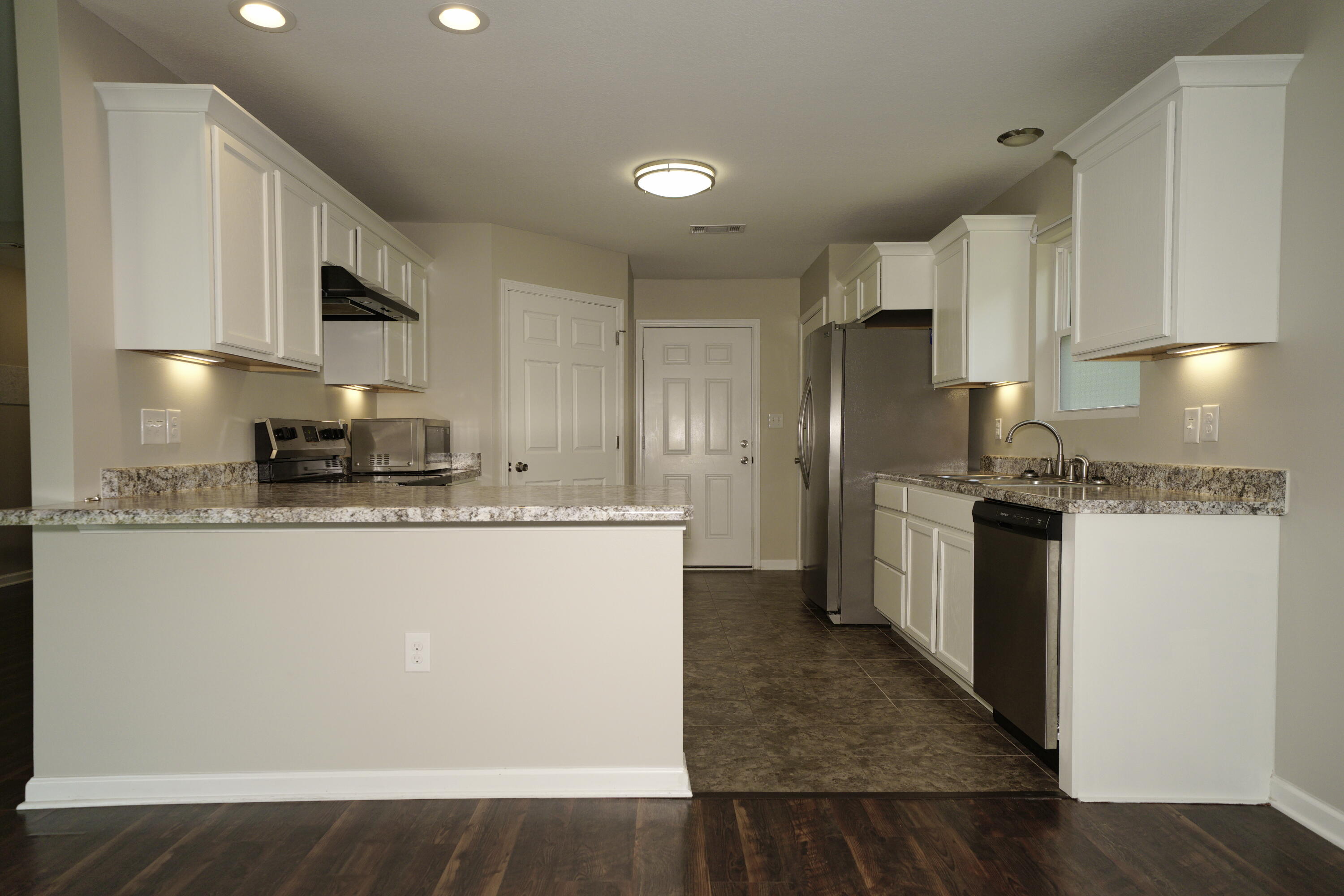 OAKWOOD LAKES ESTATES - Residential