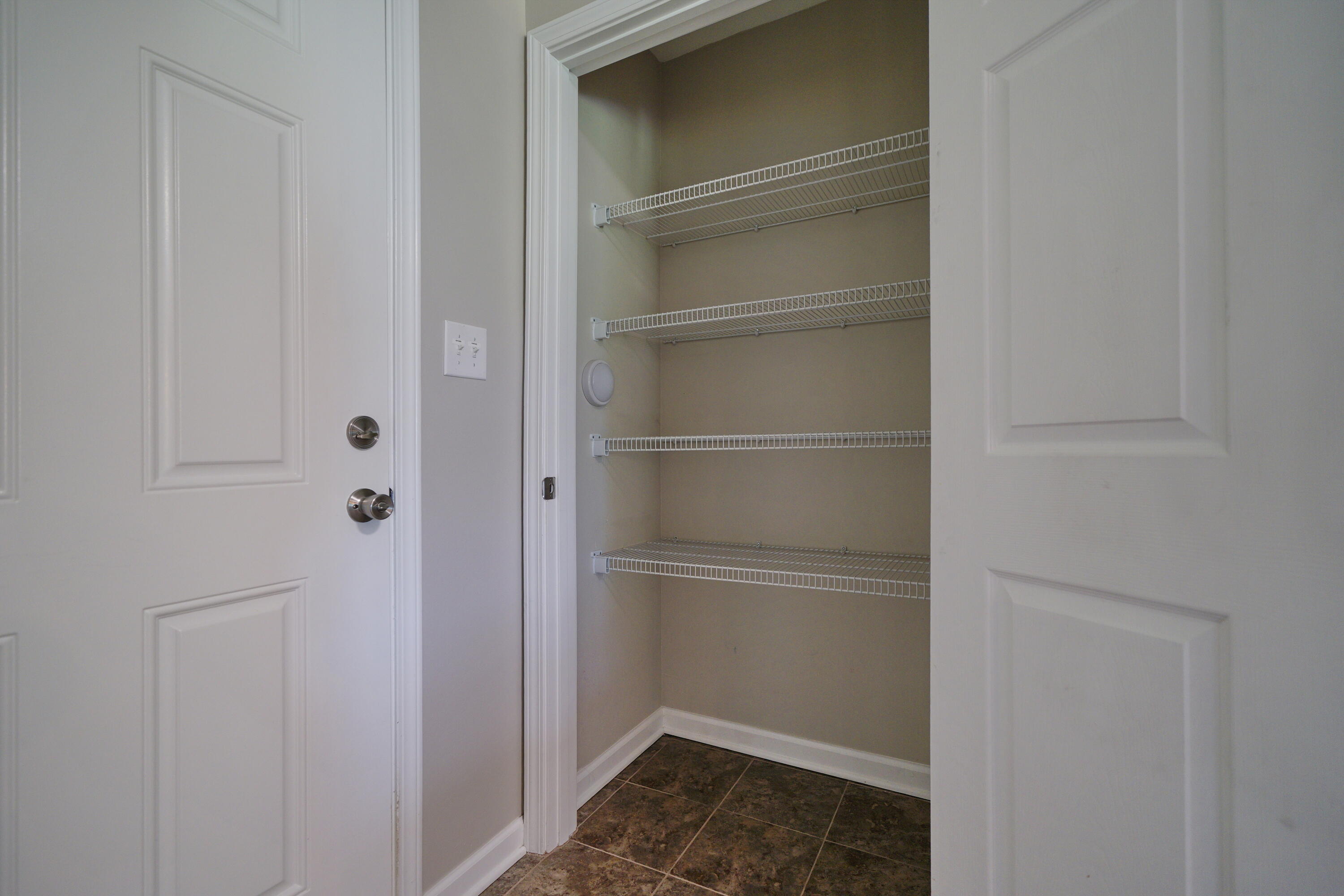 OAKWOOD LAKES ESTATES - Residential