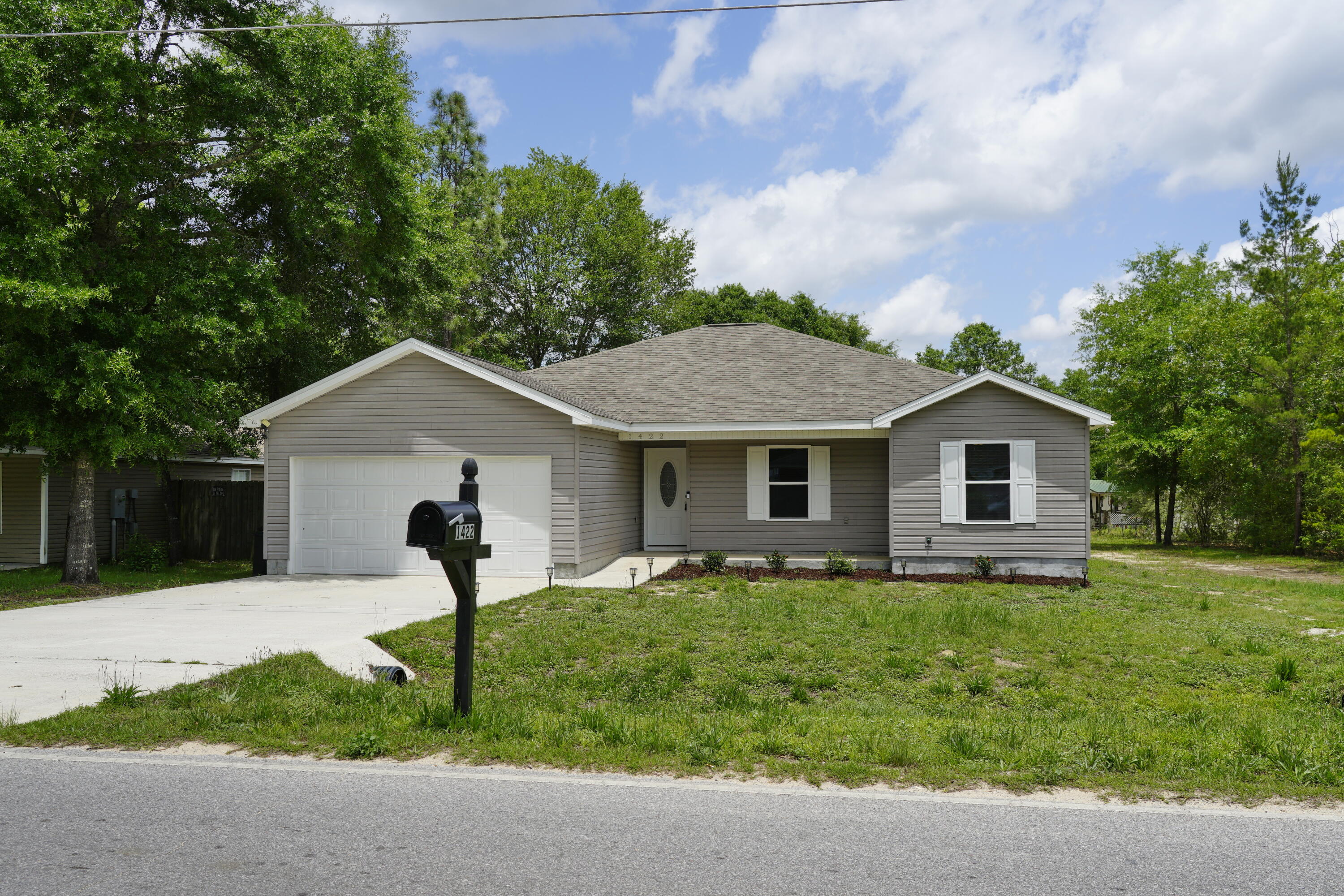 1422 Oakwood Lakes Boulevard