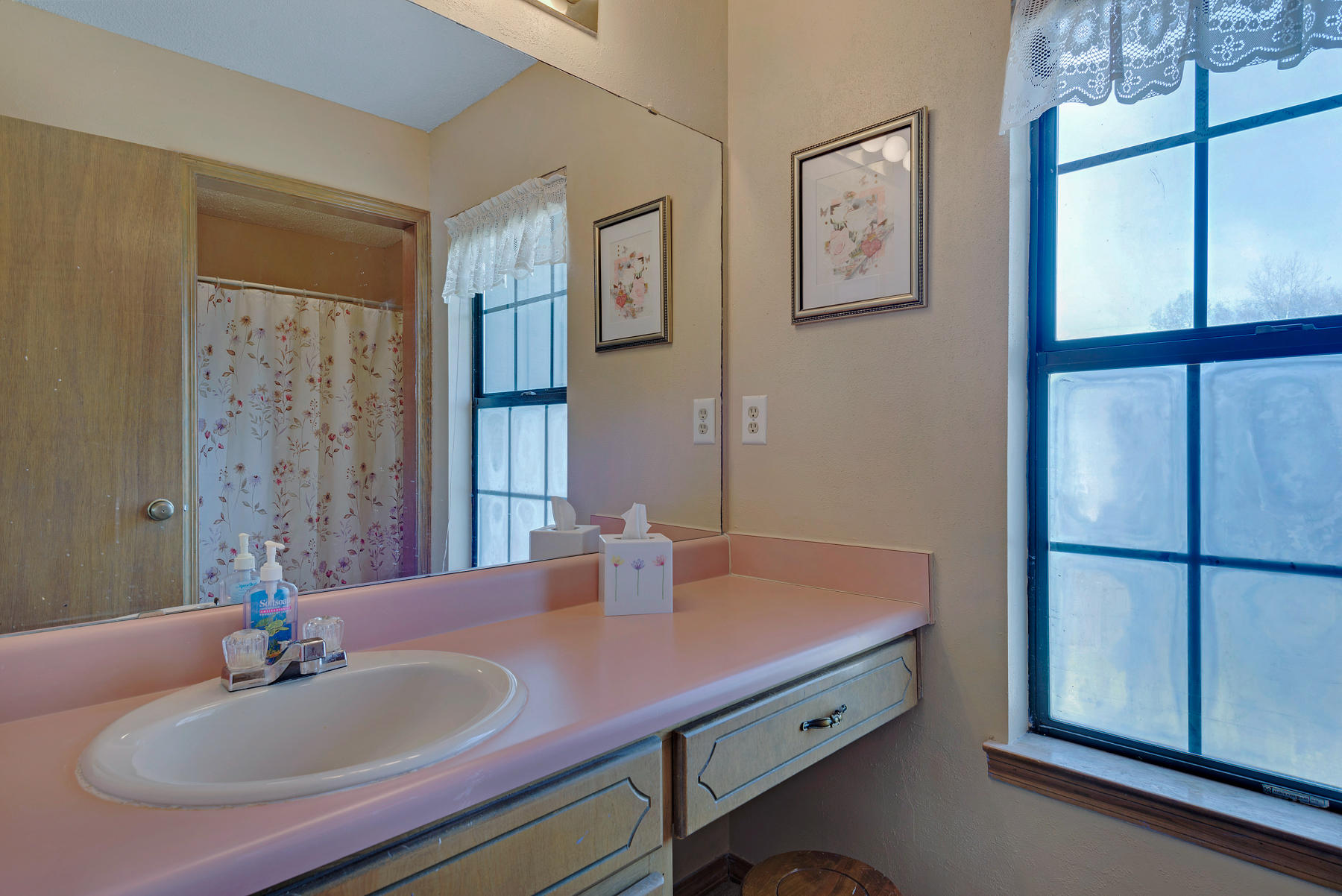 PAGE PLACE - Residential