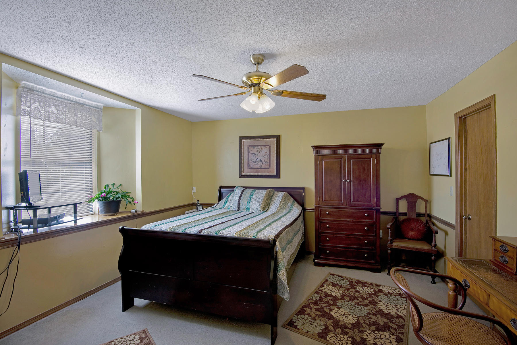 PAGE PLACE - Residential