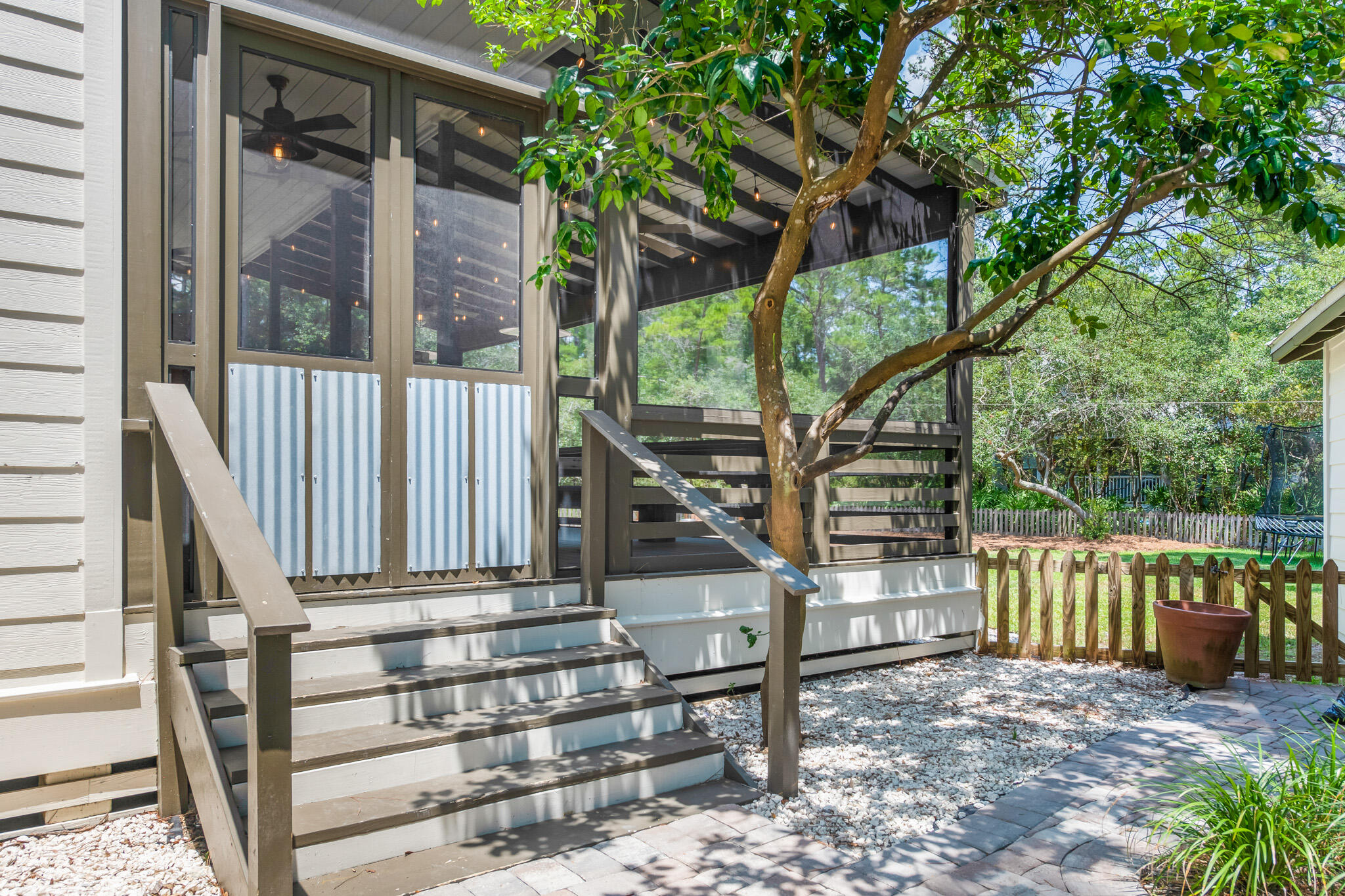 BAY MAGNOLIA - Residential