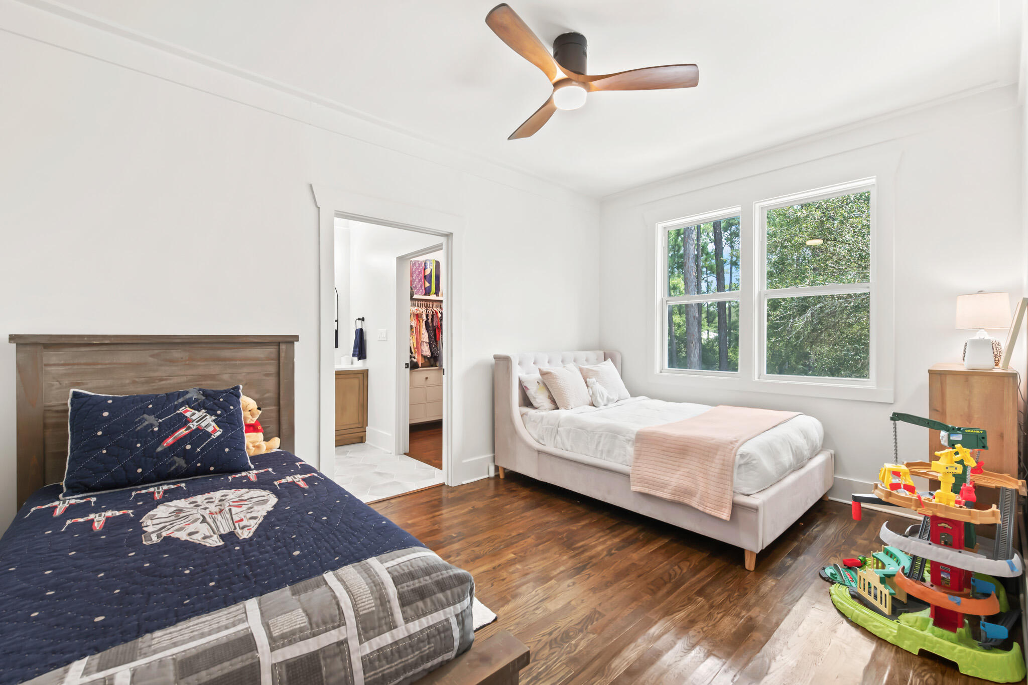 BAY MAGNOLIA - Residential