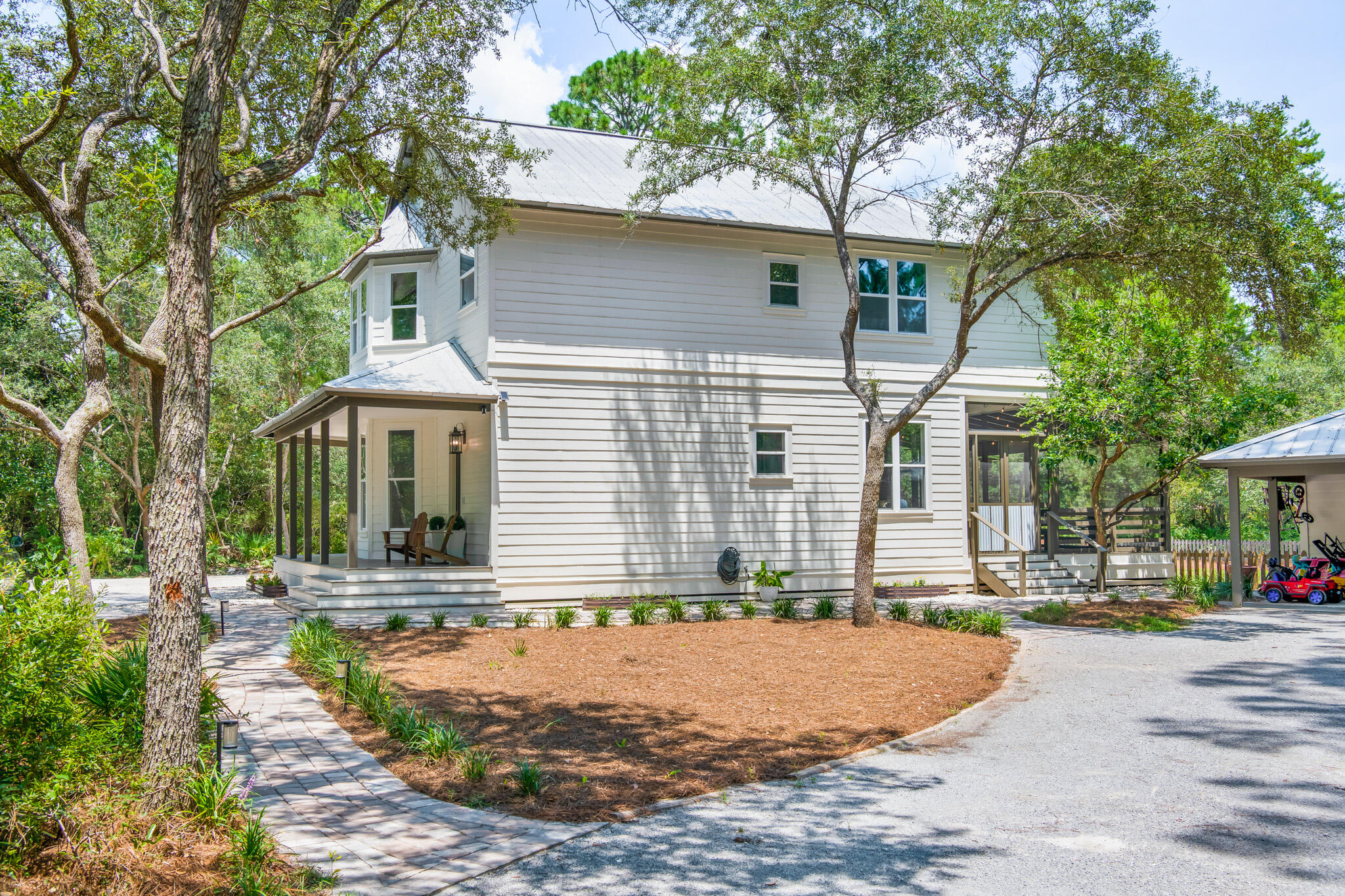 BAY MAGNOLIA - Residential