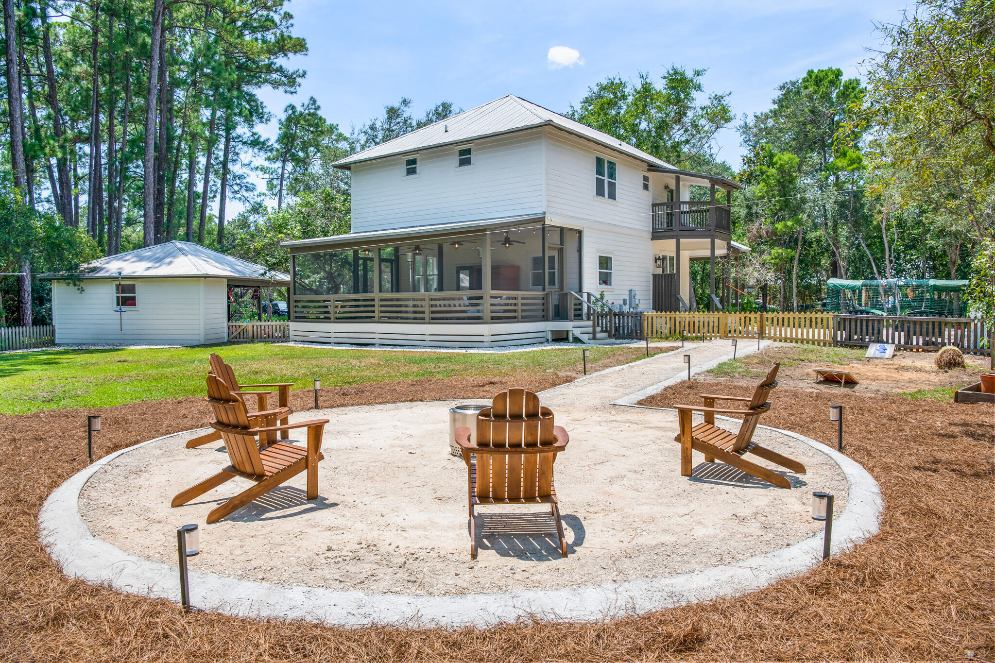 BAY MAGNOLIA - Residential