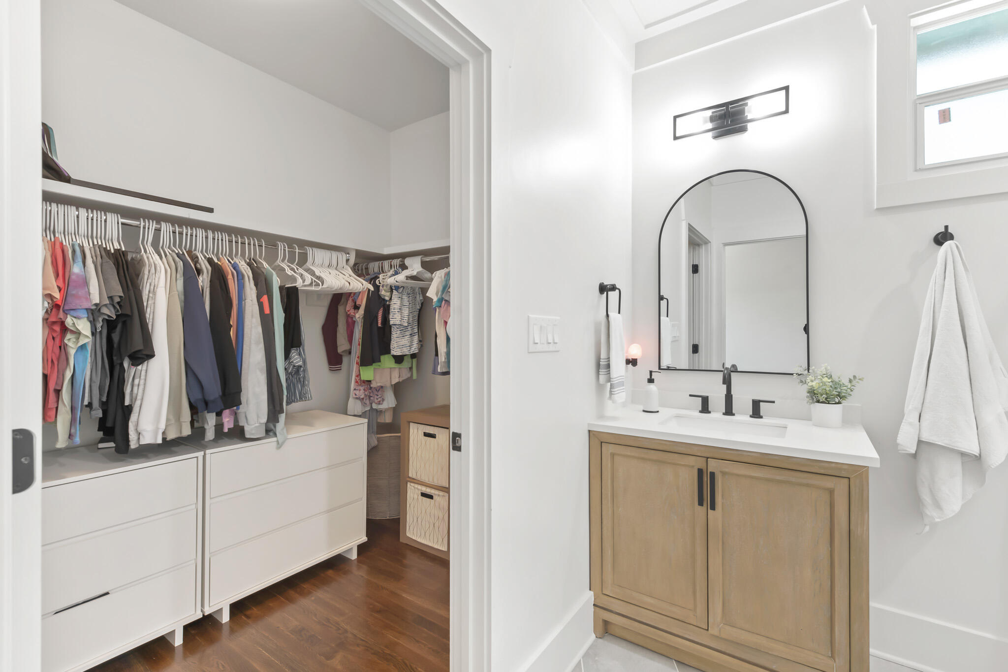 BAY MAGNOLIA - Residential