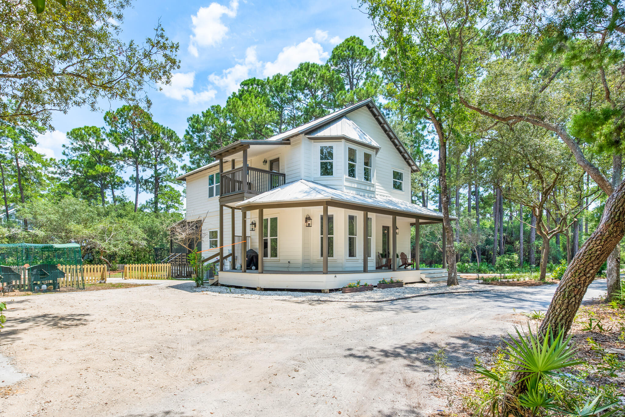 BAY MAGNOLIA - Residential