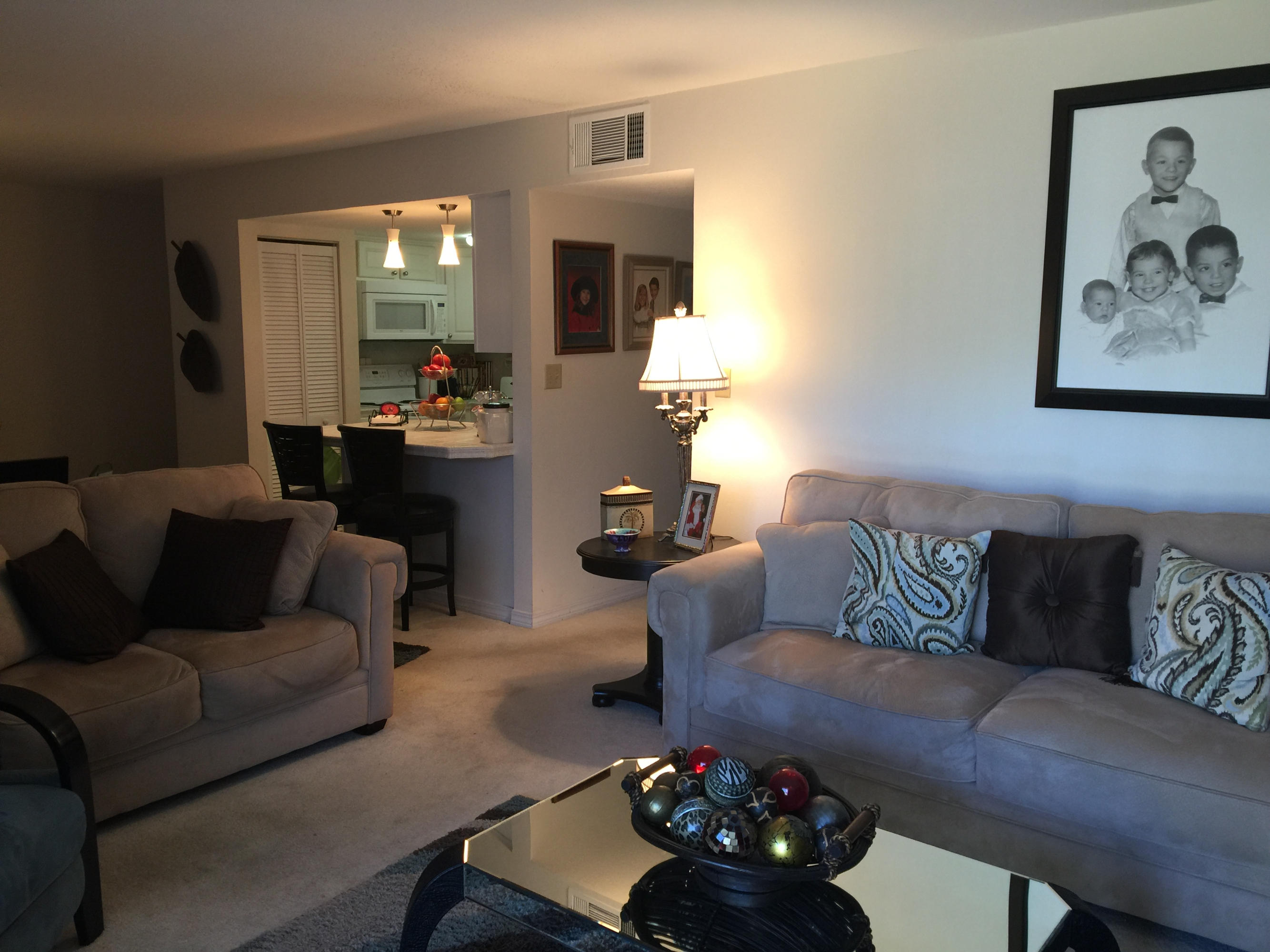 FINISTERRA CONDO - Residential