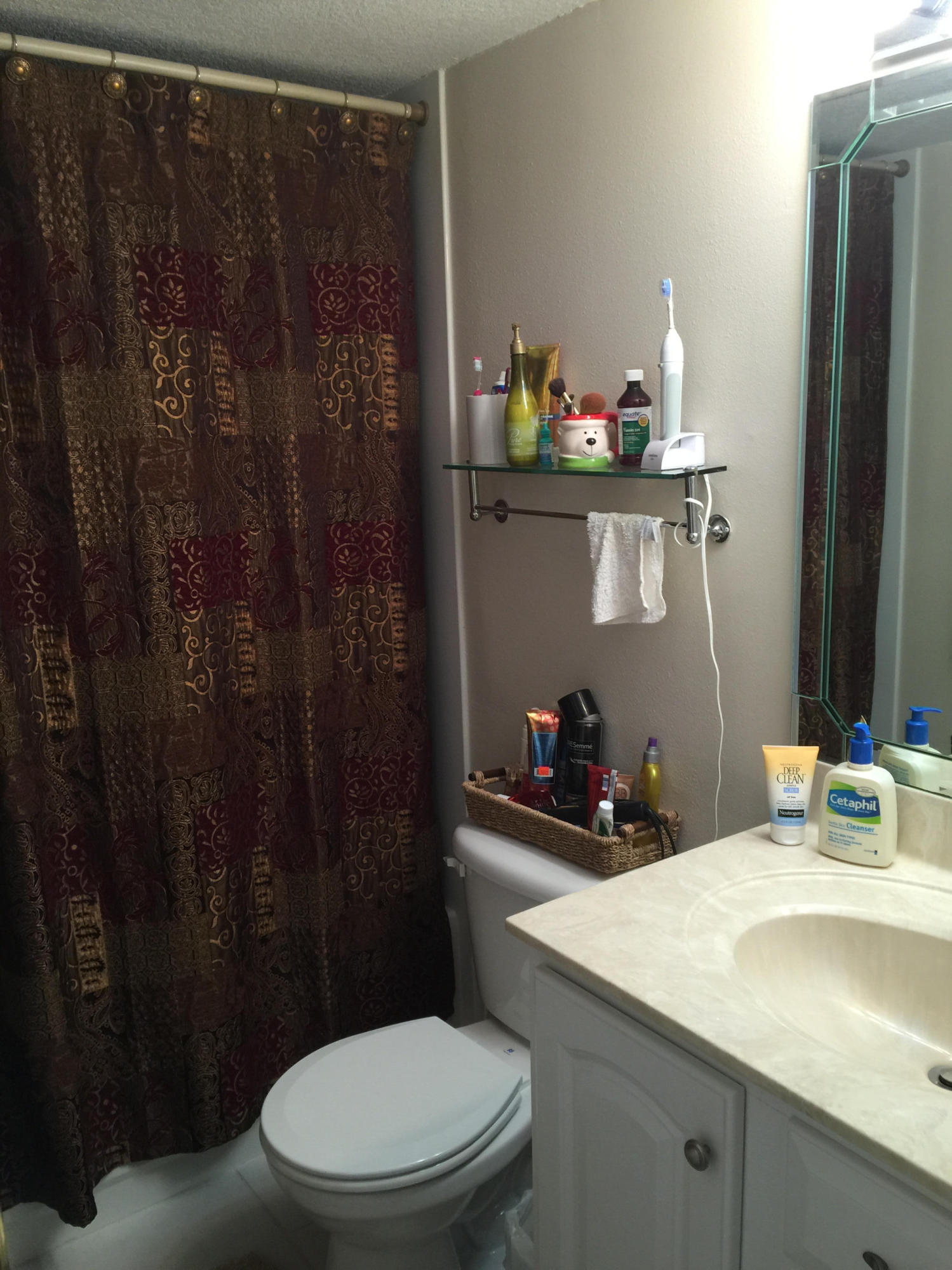 FINISTERRA CONDO - Residential