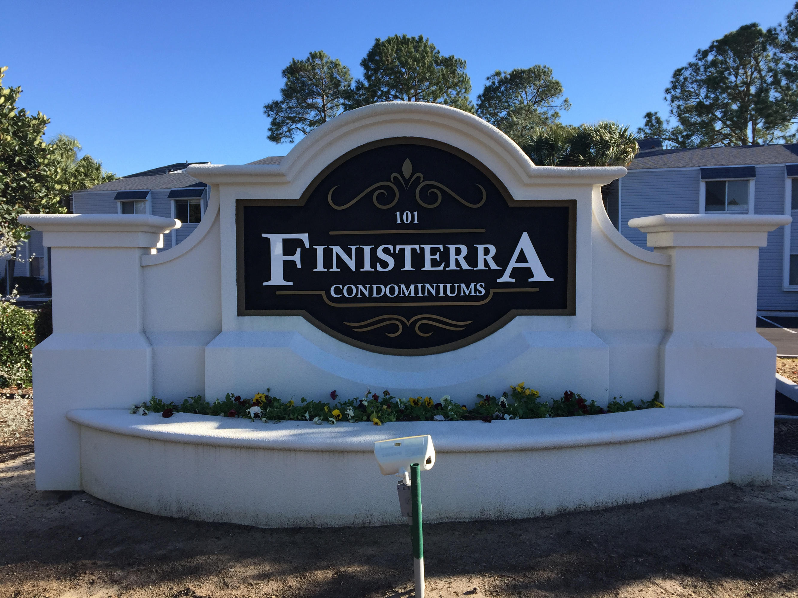 FINISTERRA CONDO - Residential