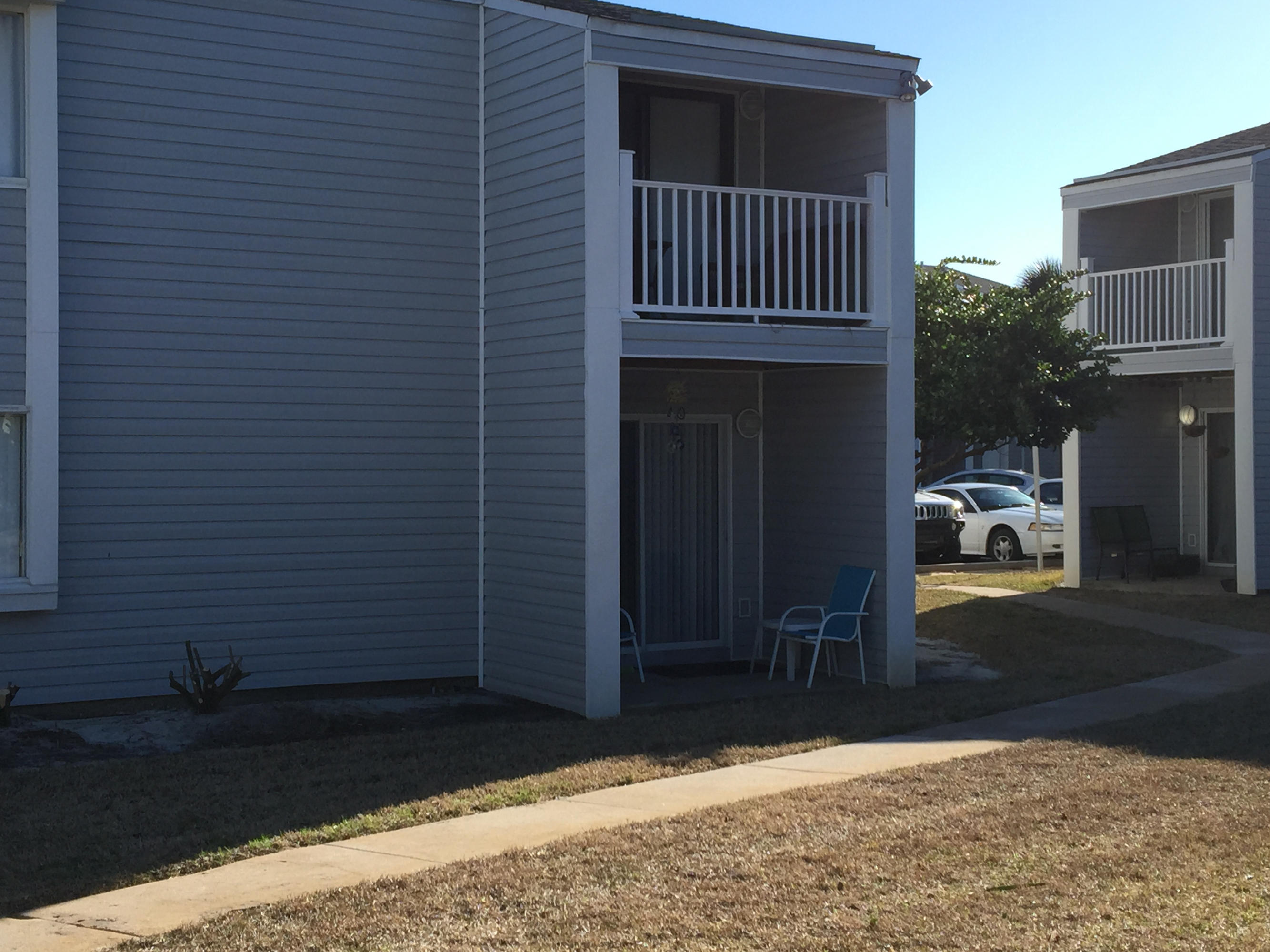 FINISTERRA CONDO - Residential