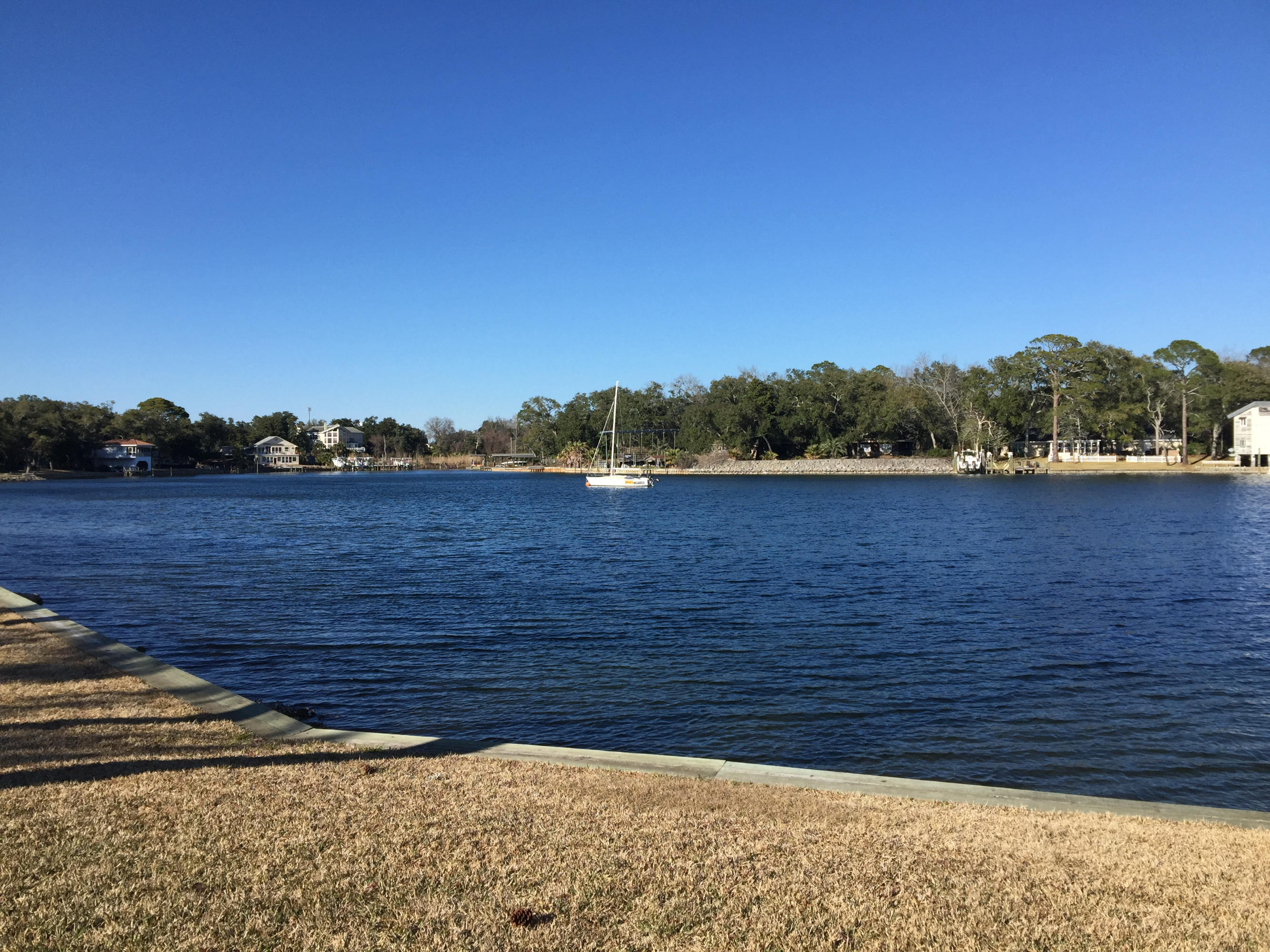 FINISTERRA CONDO - Residential