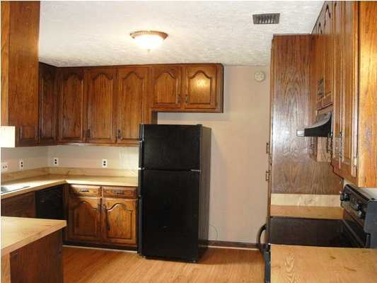 EAST BAY RIVER ESTATES - Residential Lease