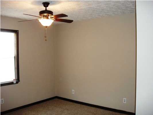 EAST BAY RIVER ESTATES - Residential Lease