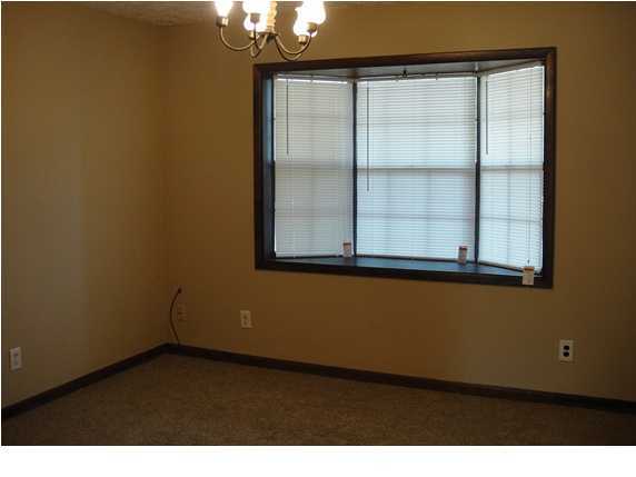 EAST BAY RIVER ESTATES - Residential Lease