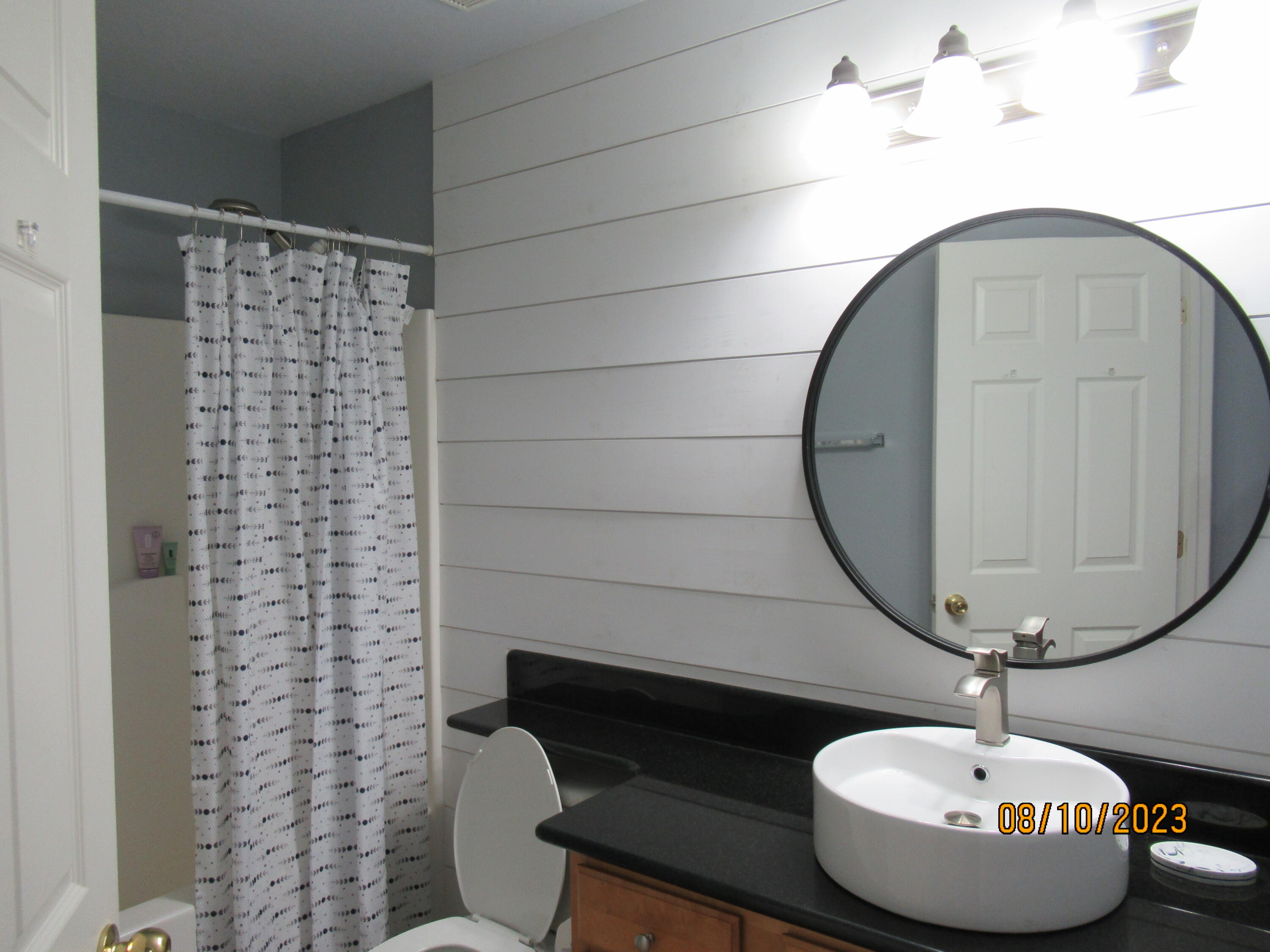 QUAIL LAKE - Residential