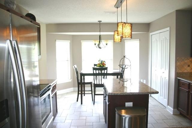 SILVER SPRINGS EST - Residential