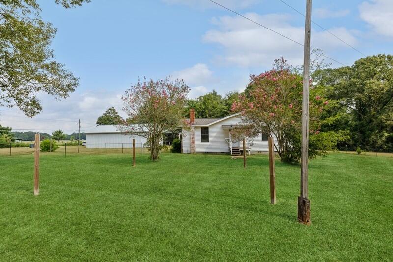 CRESTVIEW SUBURB (231000.00) - Residential