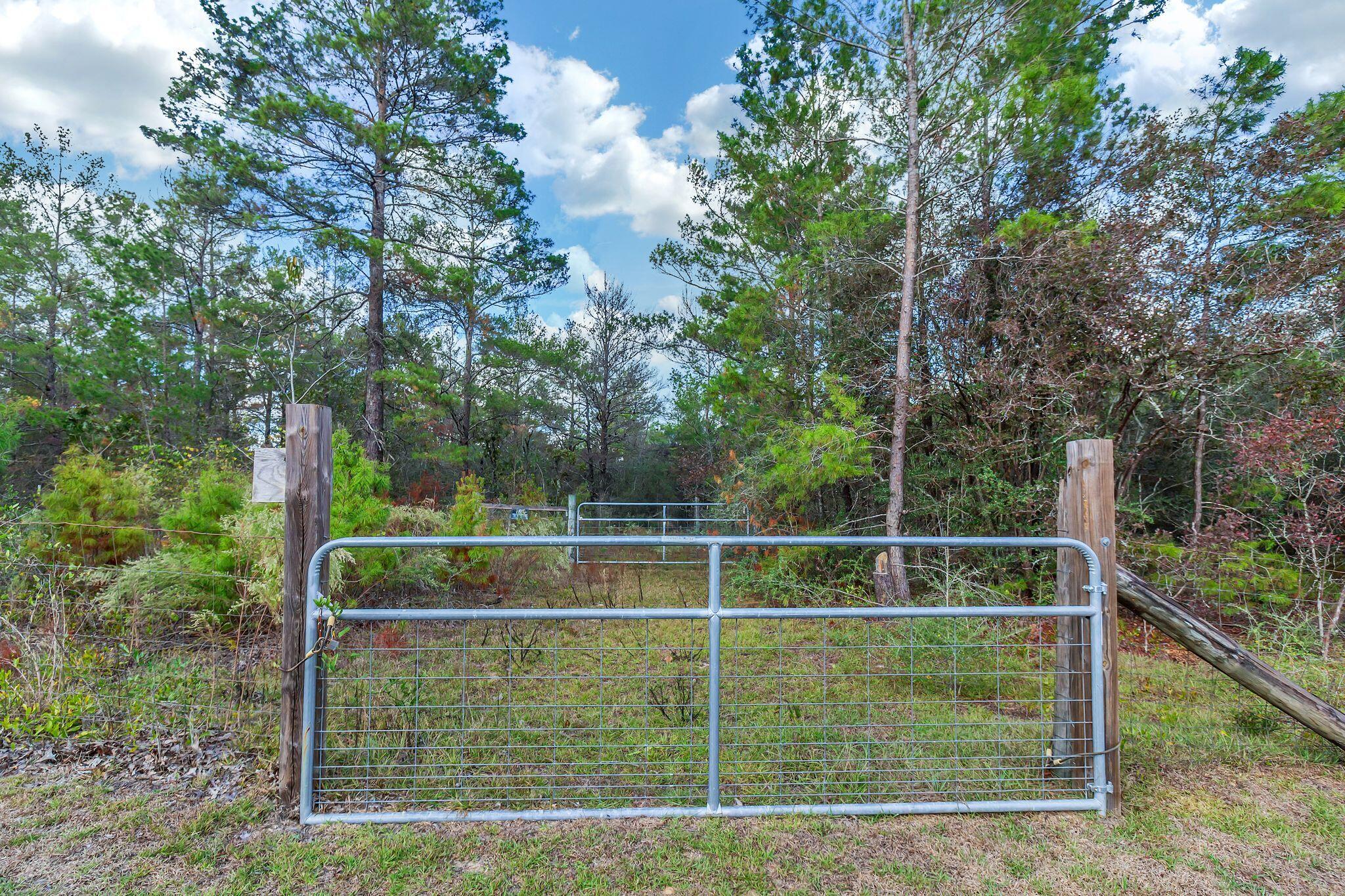 OAKWOOD HILLS UNIT 3 - Land