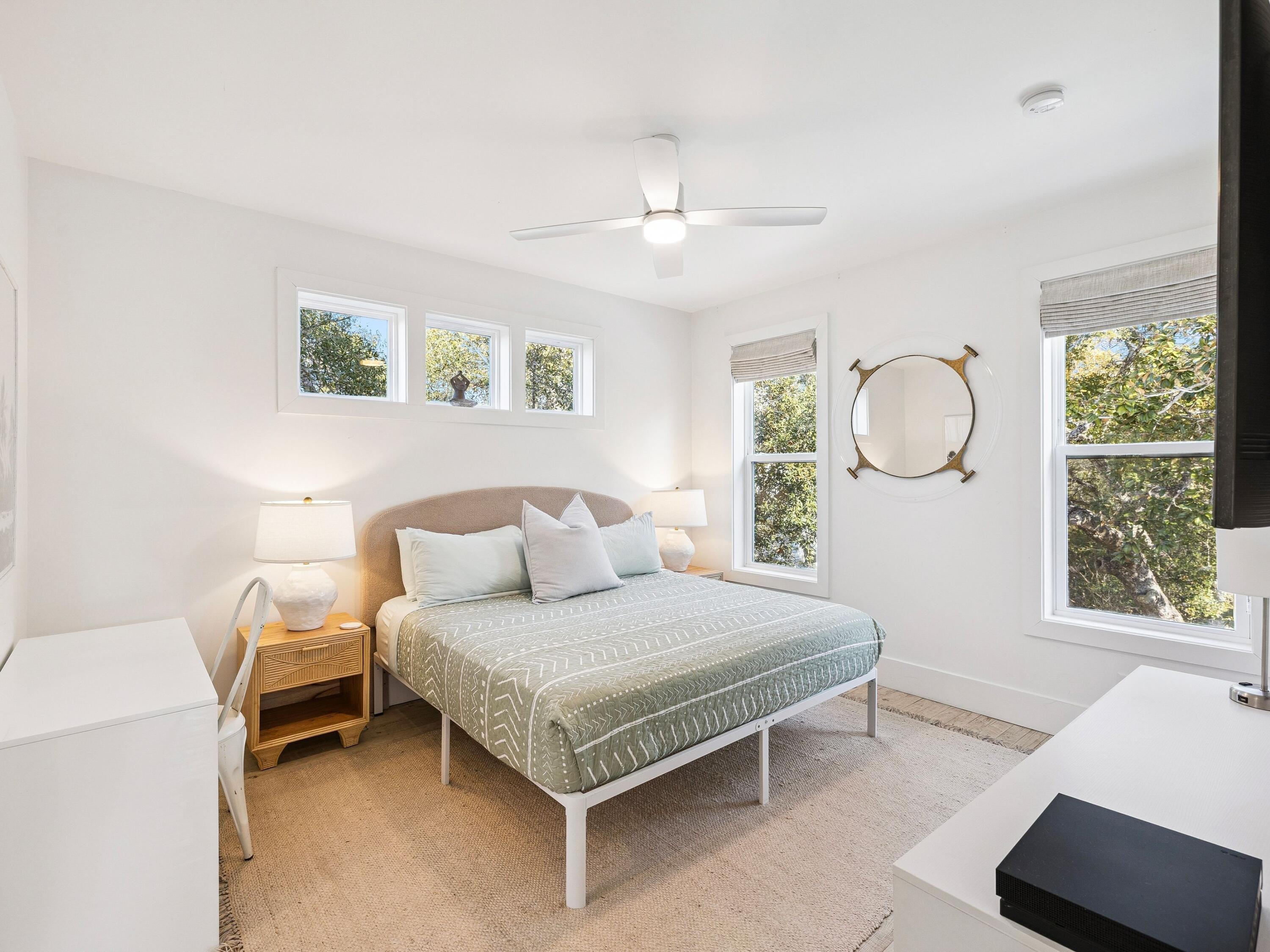 SEAGROVE VILLAGE 7TH ADD - Residential