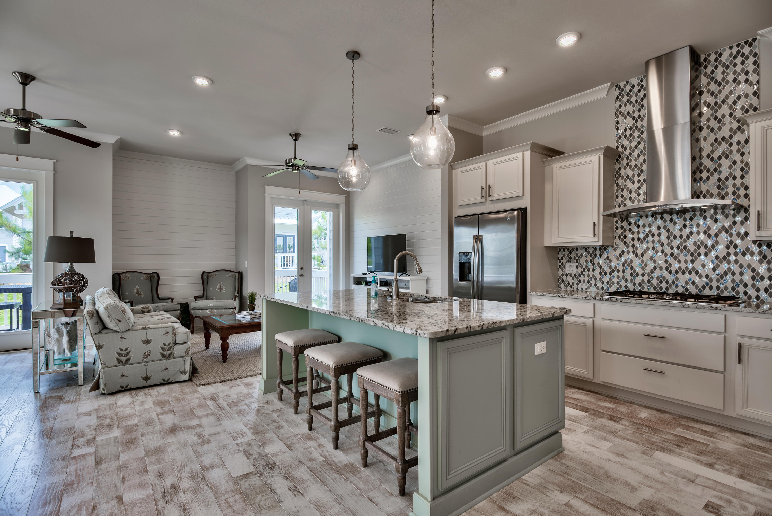 PROMINENCE - Residential