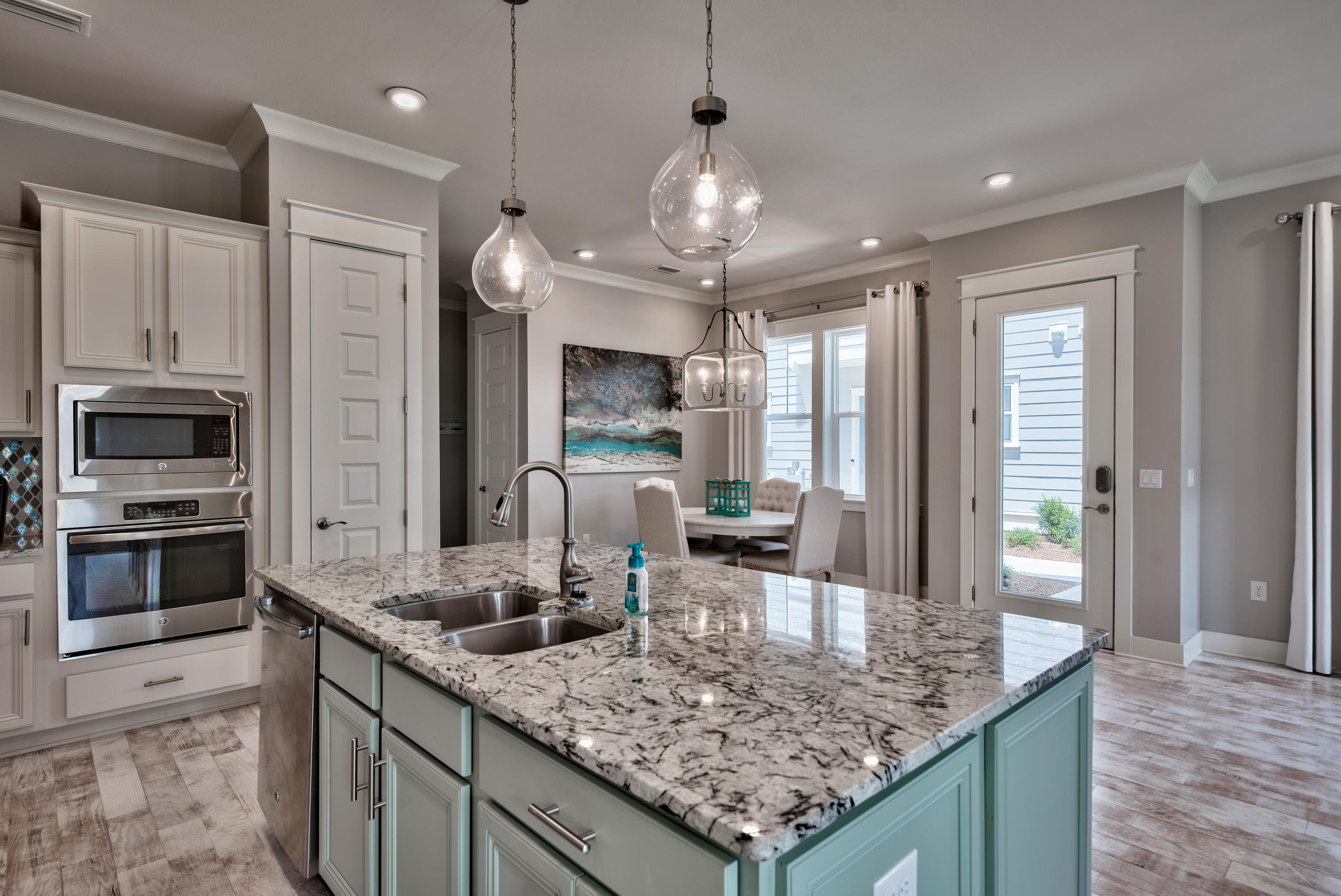 PROMINENCE - Residential