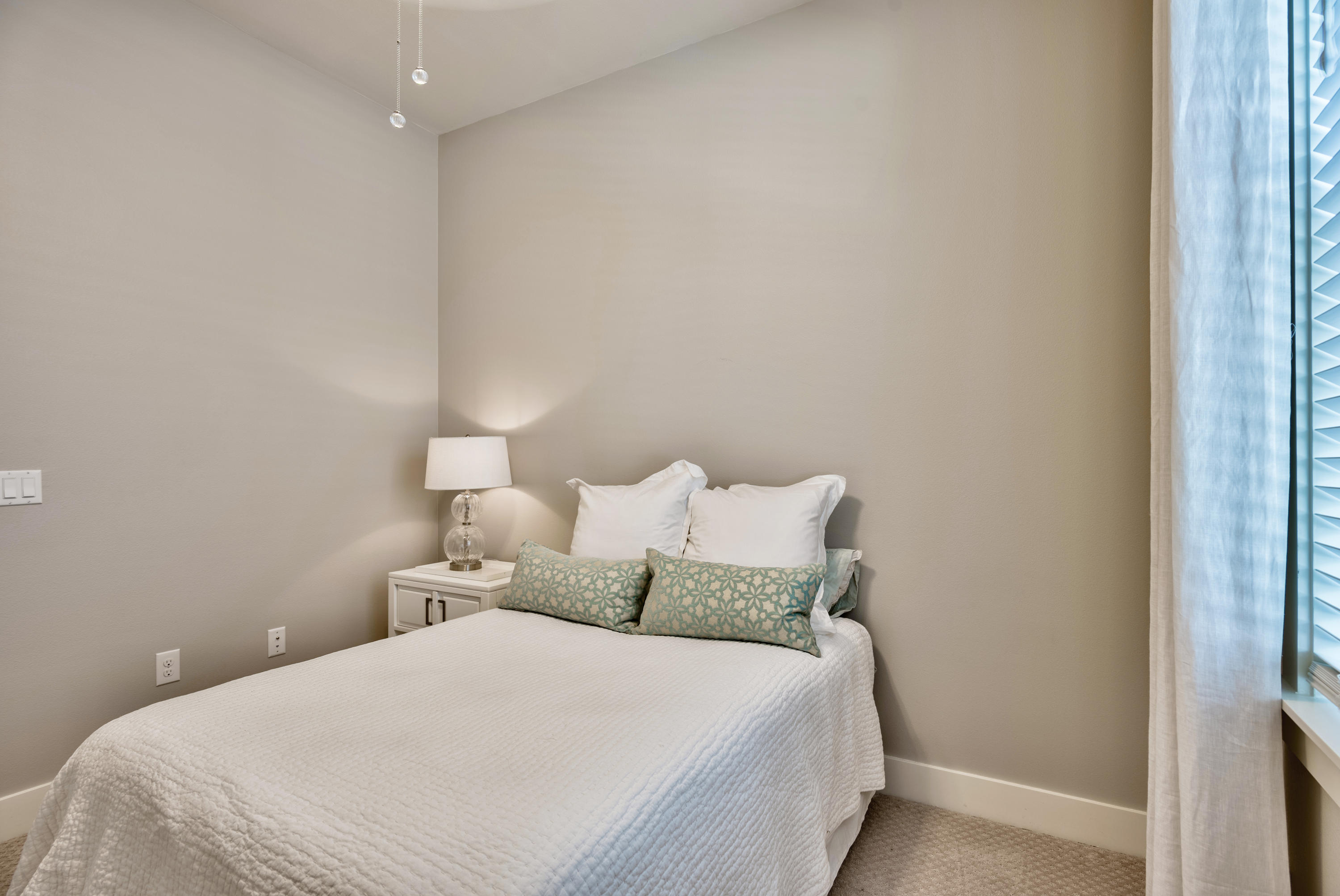 PROMINENCE - Residential