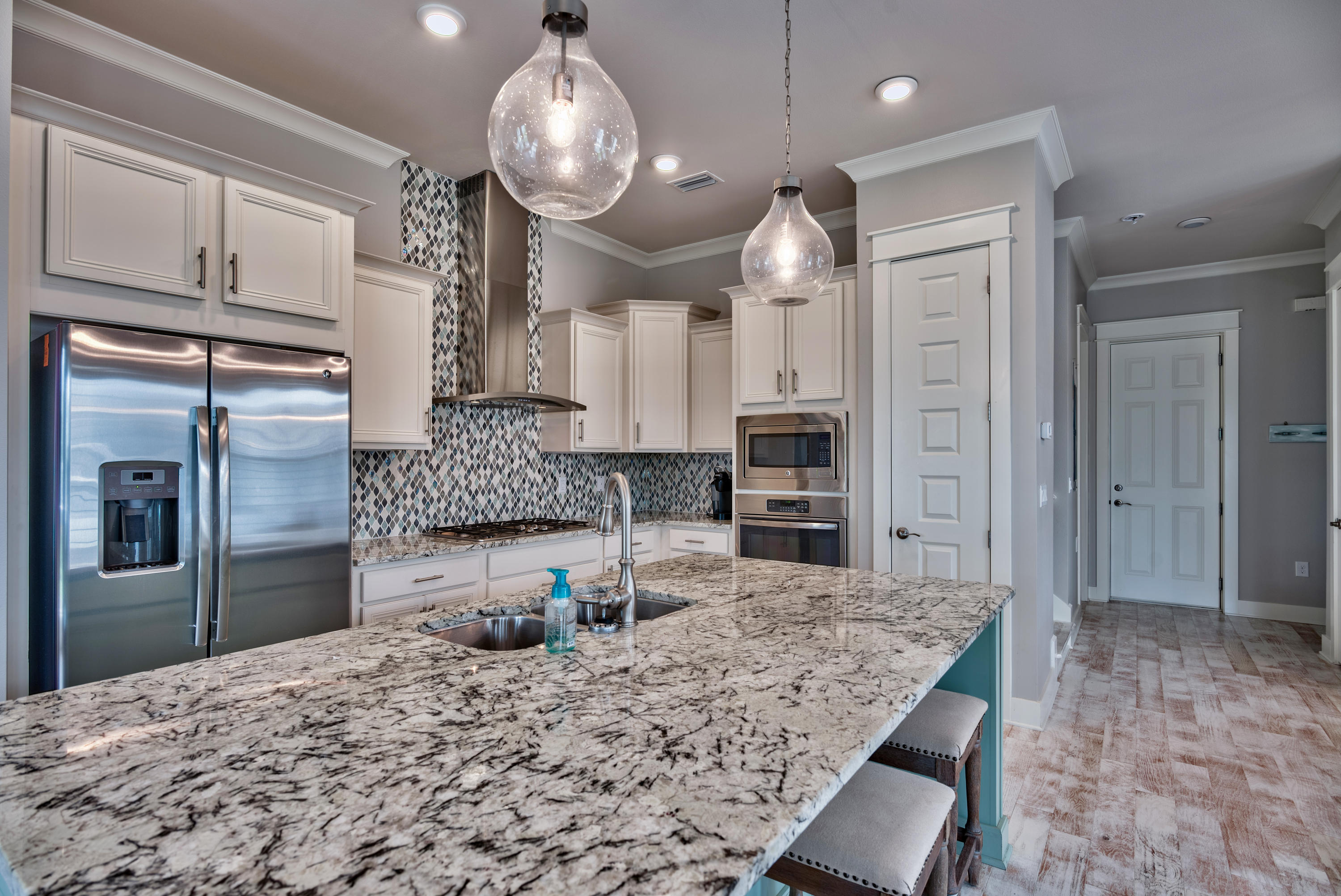 PROMINENCE - Residential