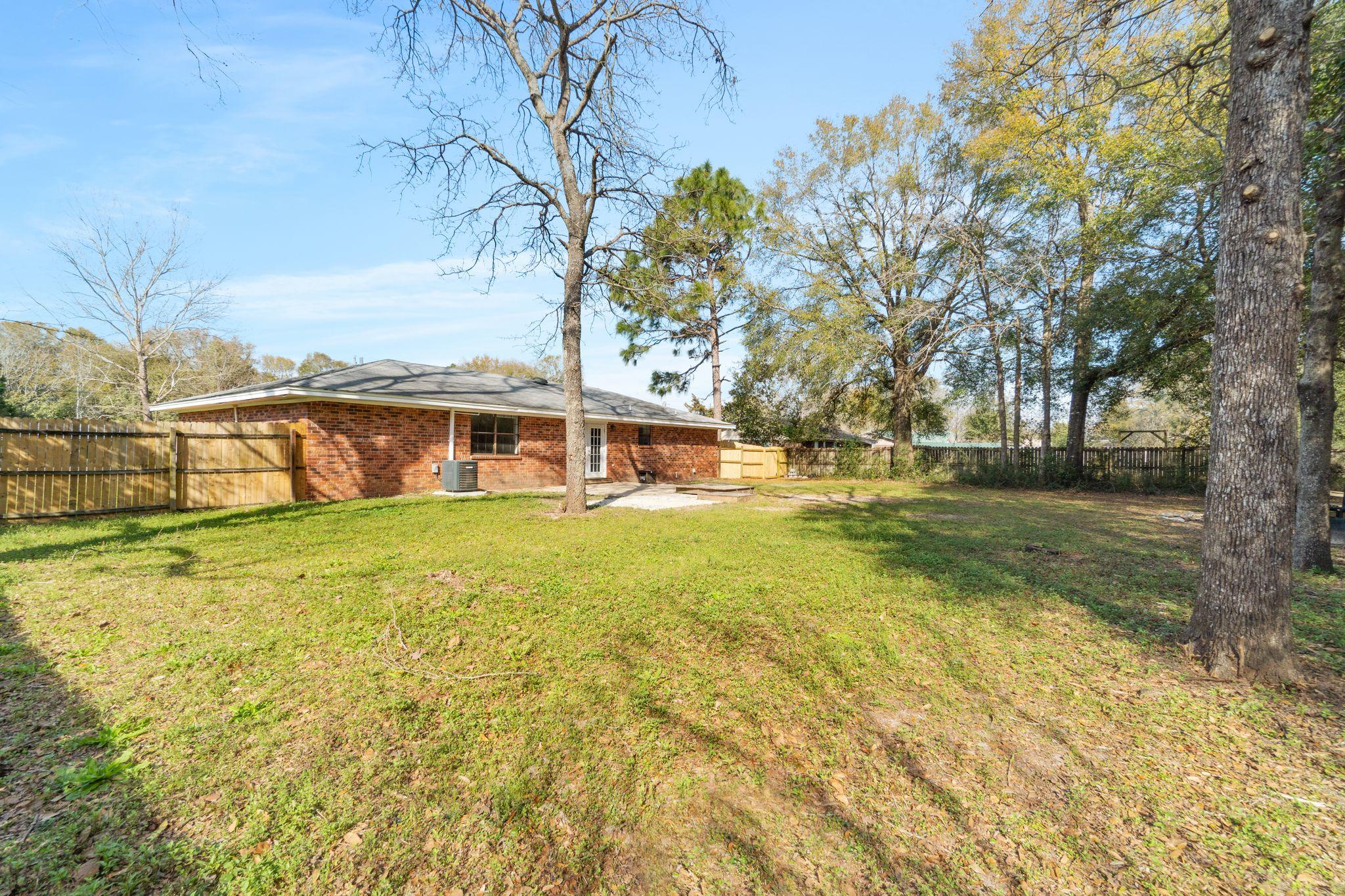 NO RECORDED SUBDIVISION - Residential