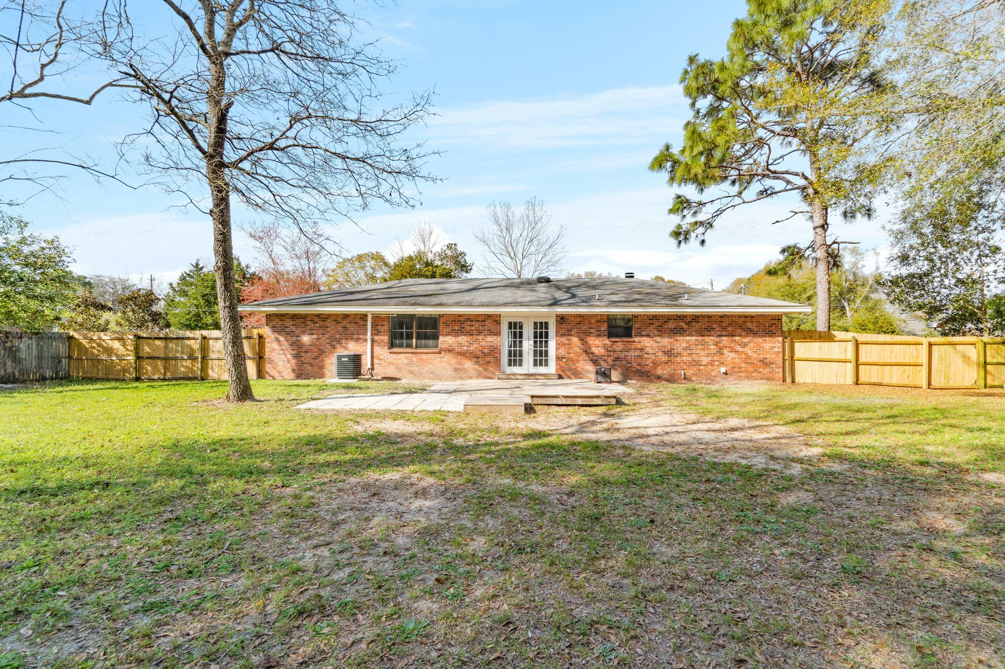 NO RECORDED SUBDIVISION - Residential