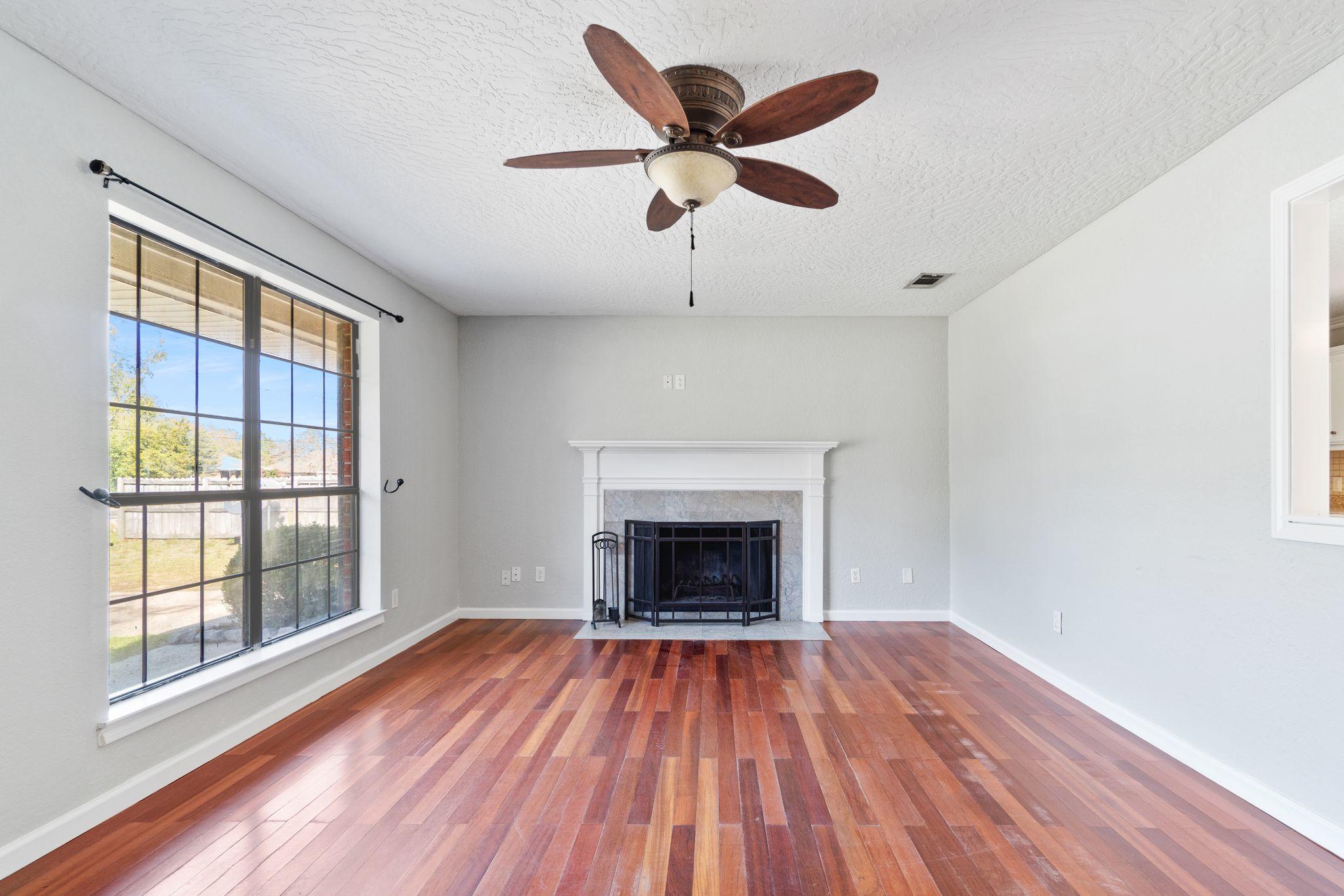 NO RECORDED SUBDIVISION - Residential