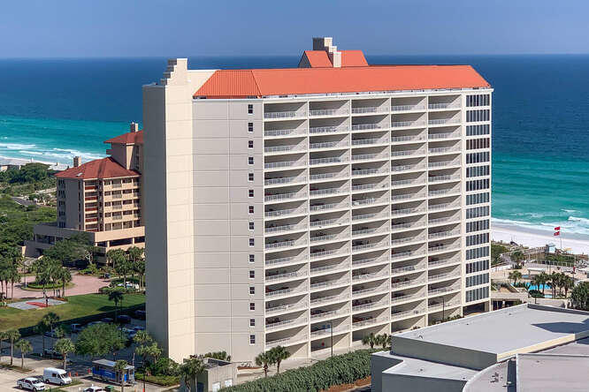 Beautiful fully renovated gulf front Tides at Tops'l! This twelfth floor, 04 stack is one of the more desirable in the Building.