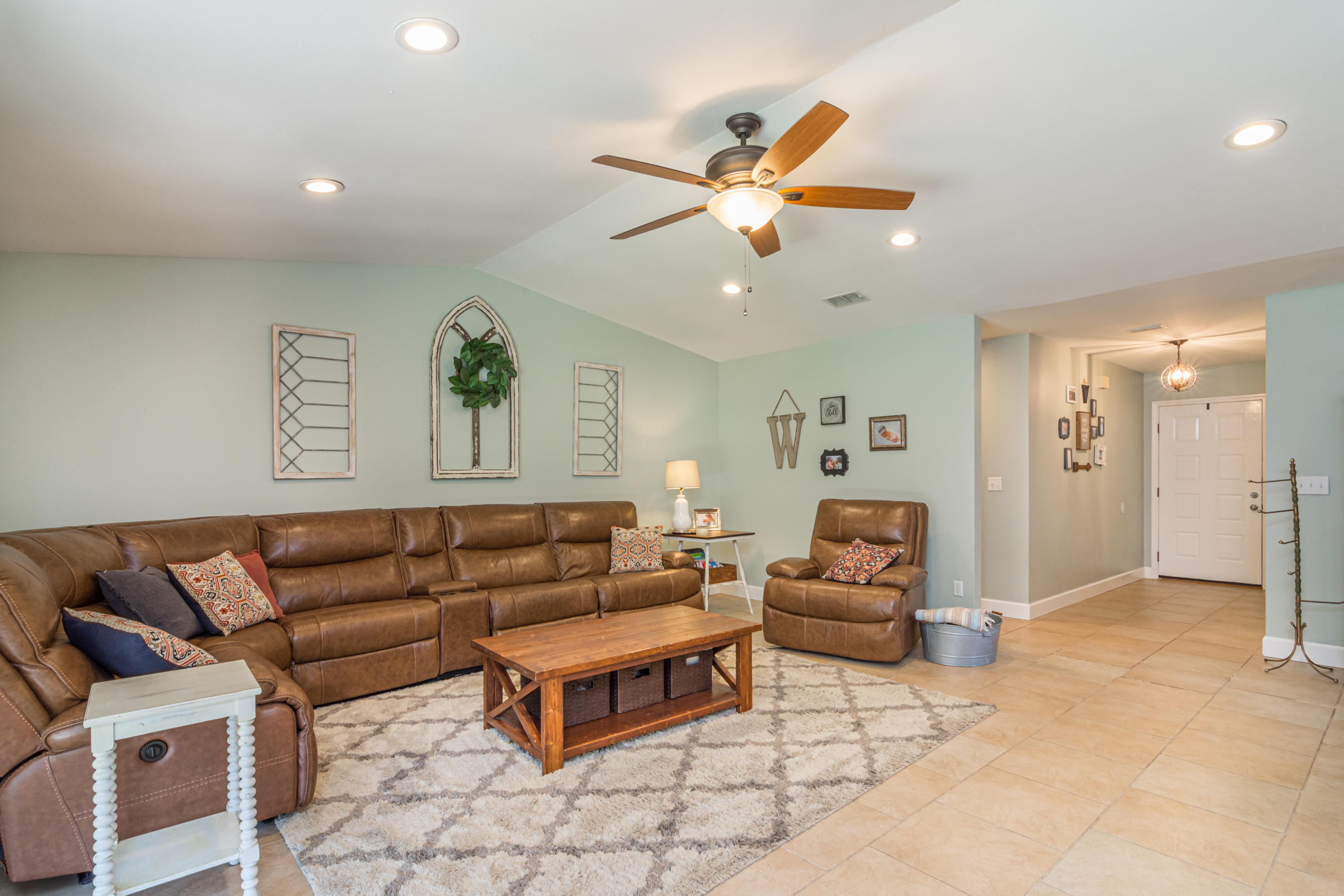 BLUEWATER BAY VILLAGE 1B - Residential