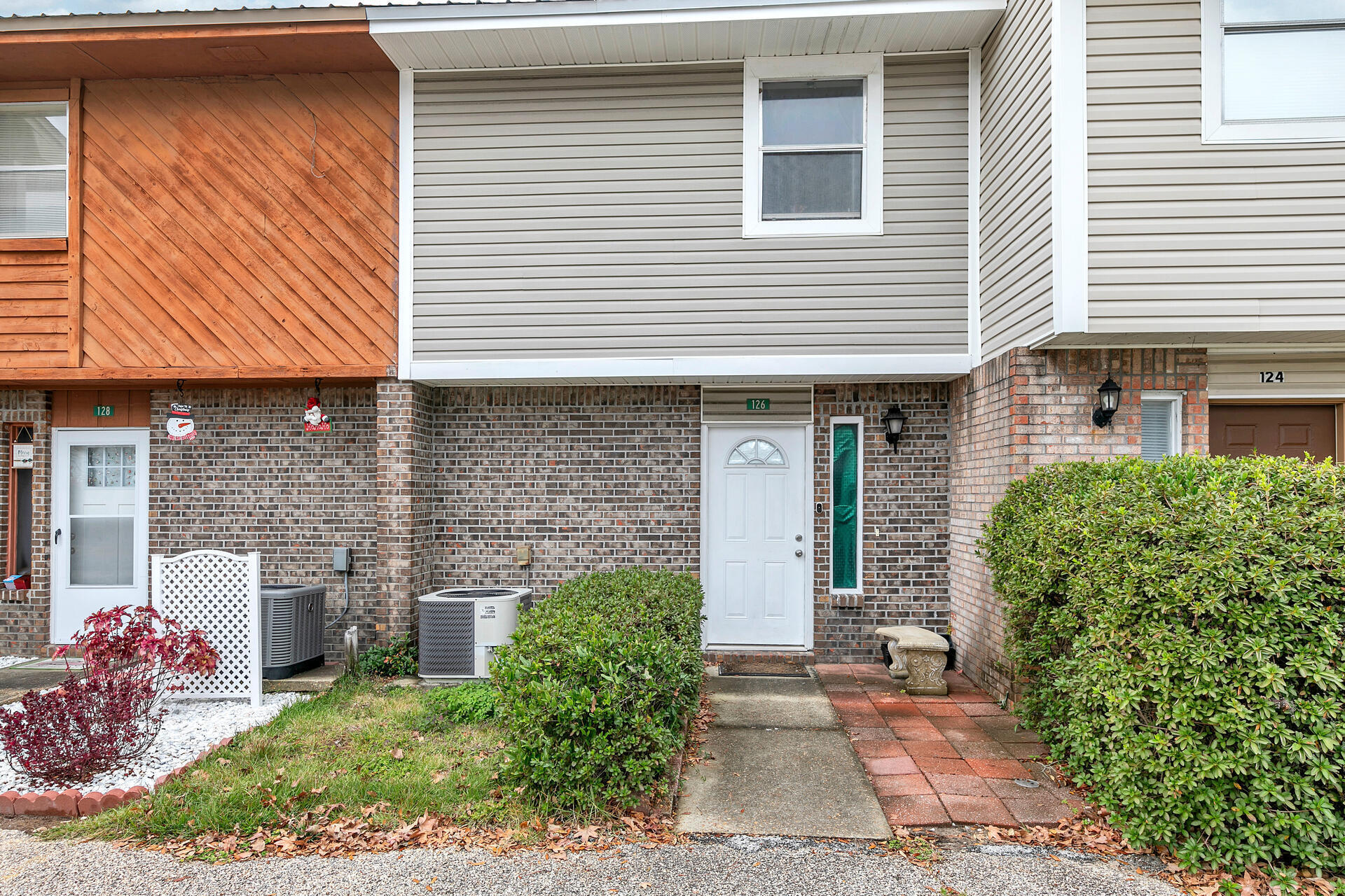 This 2 story townhome is ideally located just 0.5 miles from HWY 98, offering easy access to downtown Fort Walton. Less than 2 miles to the pristine beaches of Okaloosa Island, making it perfect for those seeking both convenience and a coastal lifestyle. Both bedrooms are located upstairs, offering a peaceful retreat. The master bedroom features a private balcony--ideal for morning coffee or evening relaxation. Enjoy outdoor living with a covered back patio, perfect for grilling or unwinding.