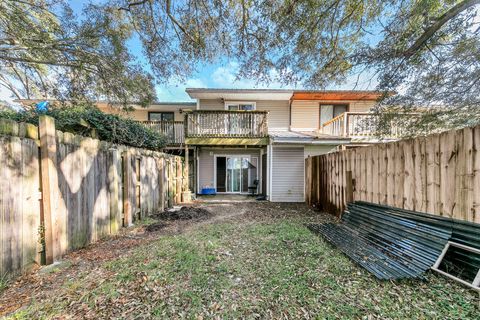 A home in Fort Walton Beach