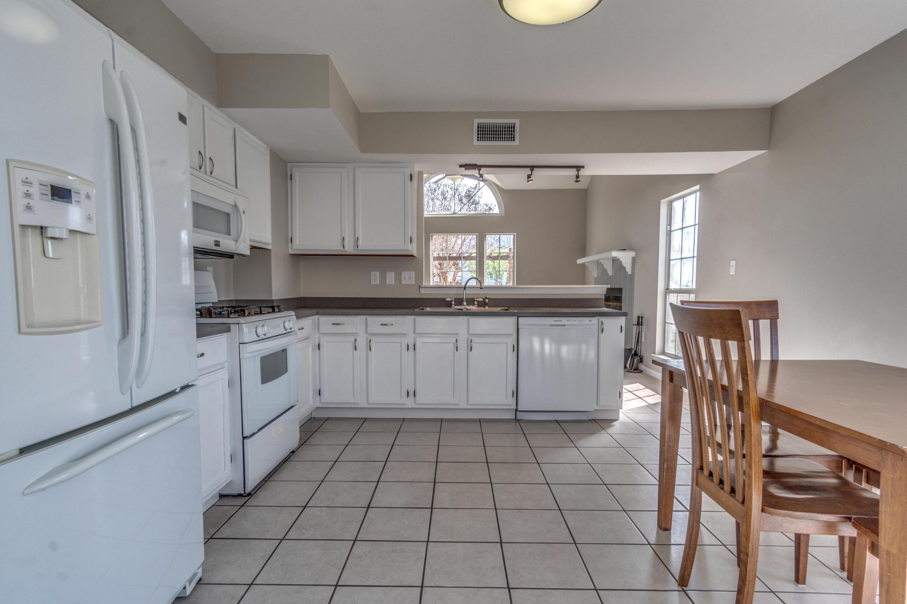 CANTERBURY WOODS 1ST ADDN - Residential