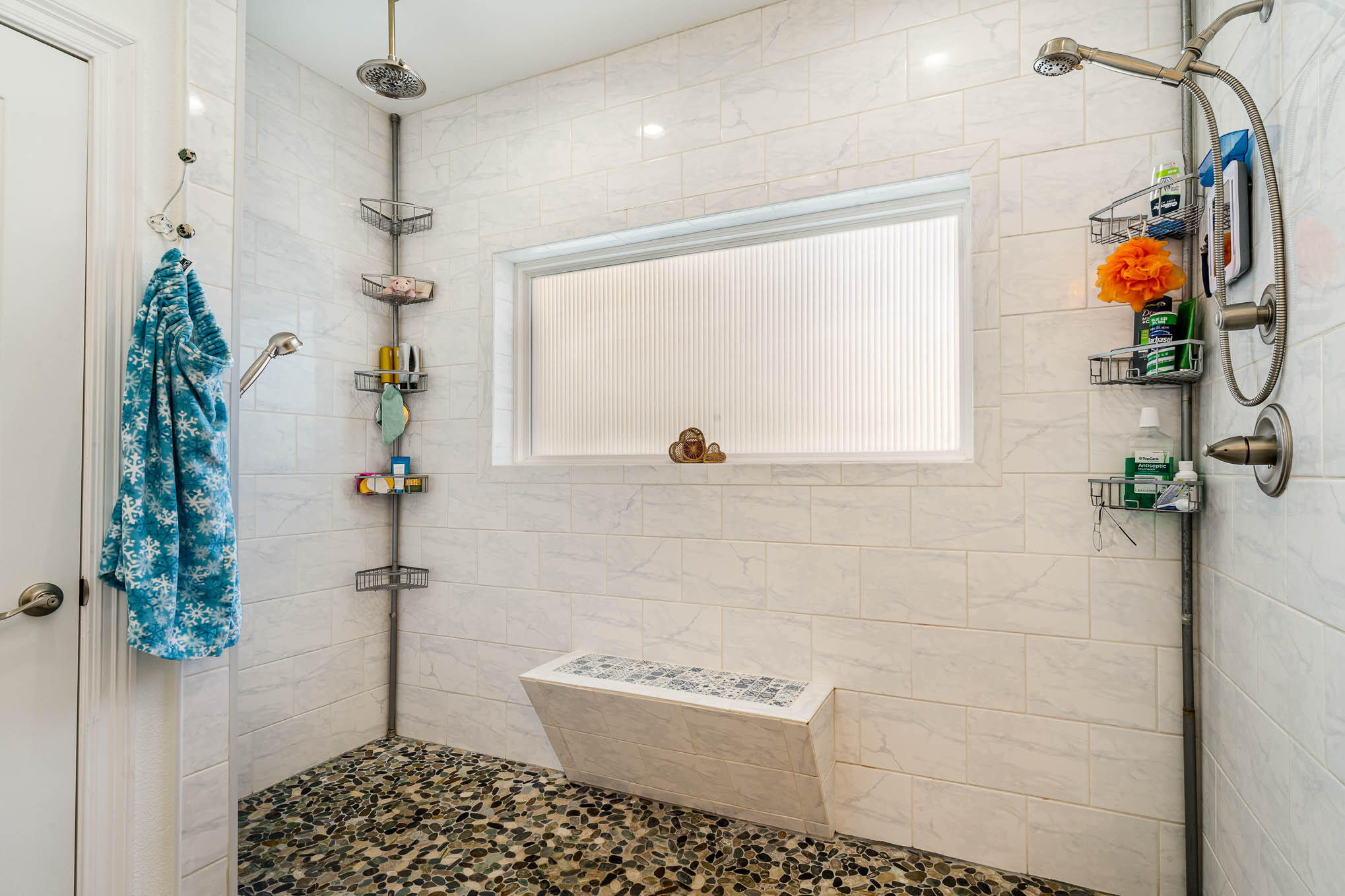 BELLA VISTA - Residential