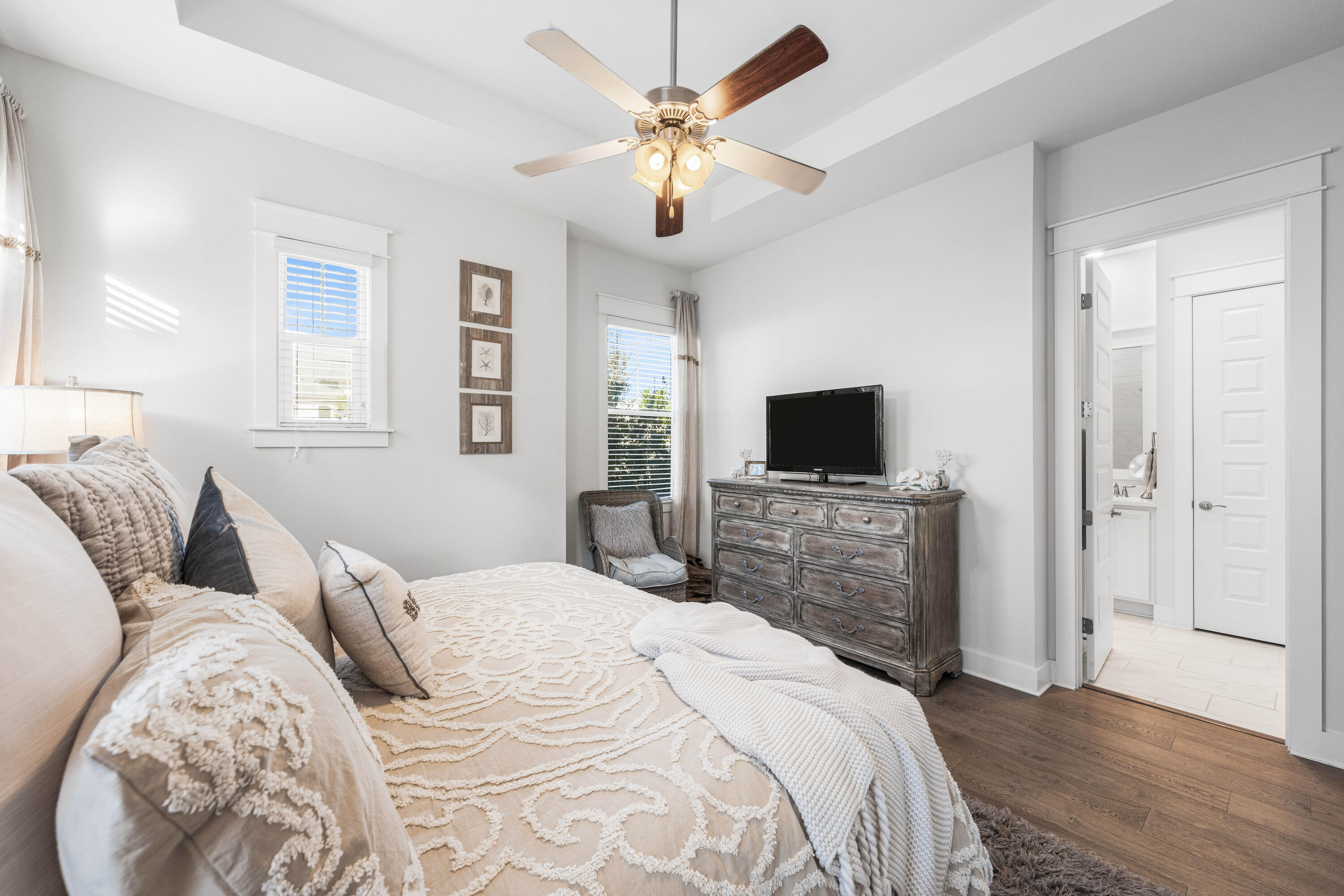 PROMINENCE - Residential