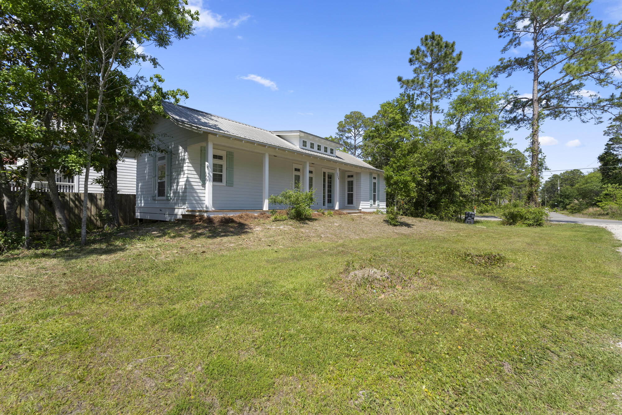 TOWN OF SANTA ROSA - Residential