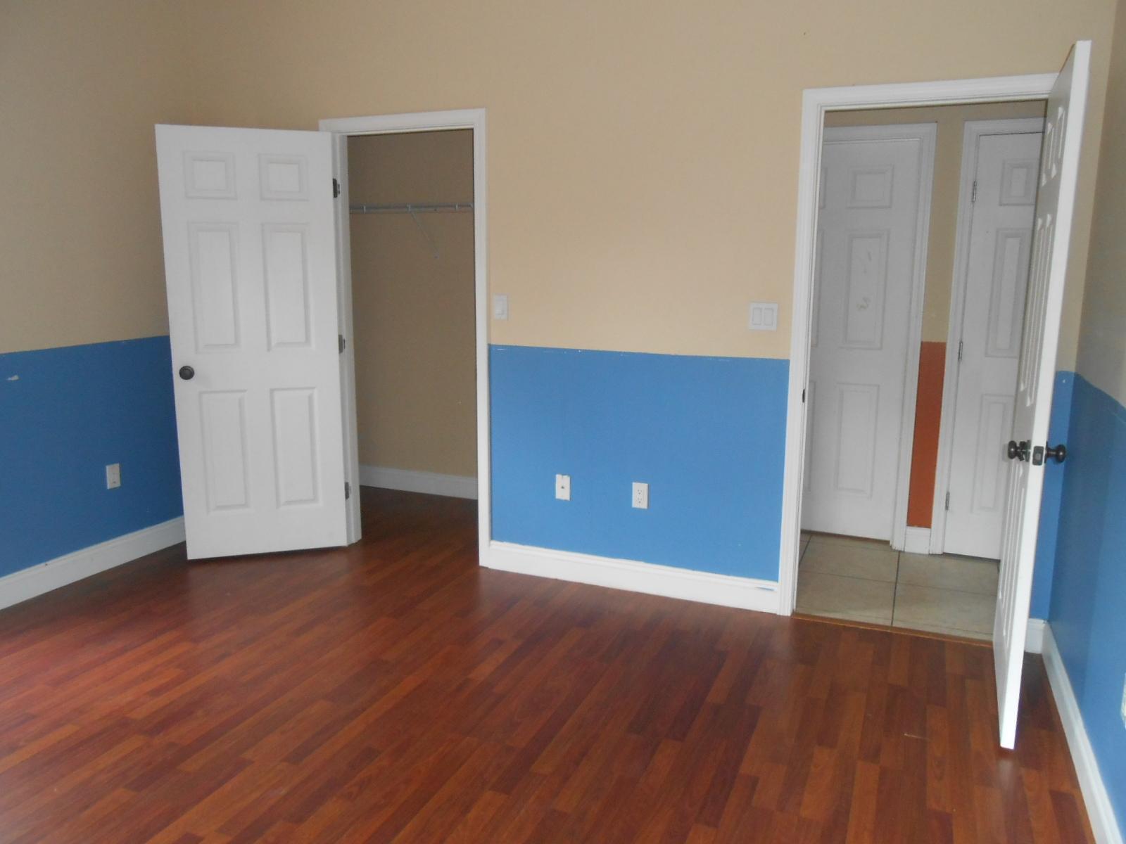 OAKWOOD HILLS - Residential