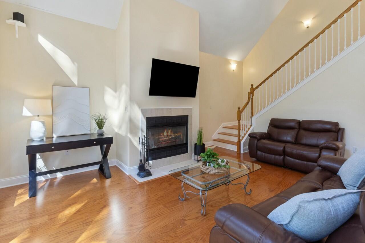 ROCKY BAYOU COUNTRY CLUB ESTATES 1 - Residential