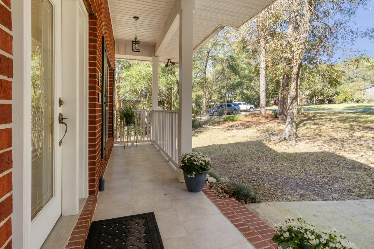ROCKY BAYOU COUNTRY CLUB ESTATES 1 - Residential